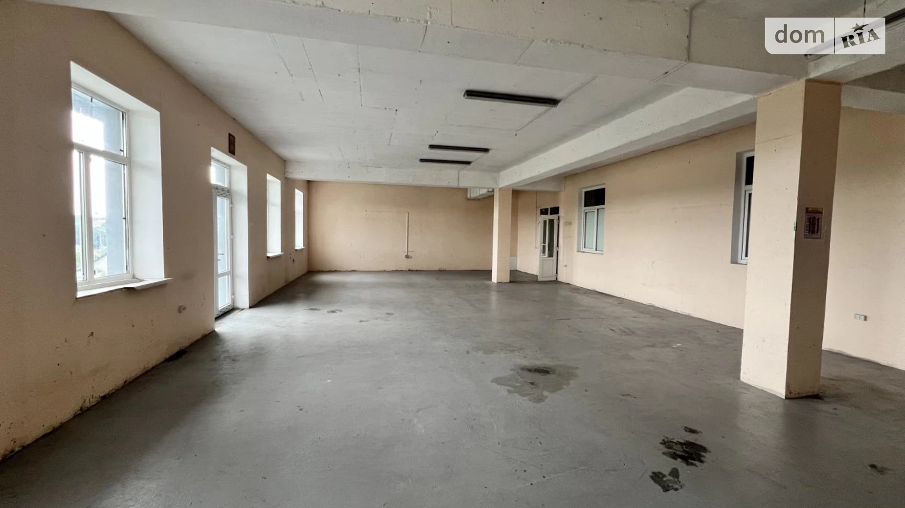Сдается в аренду помещения свободного назначения 1150 кв. м в 3-этажном здании, цена: 160000 грн - фото 5