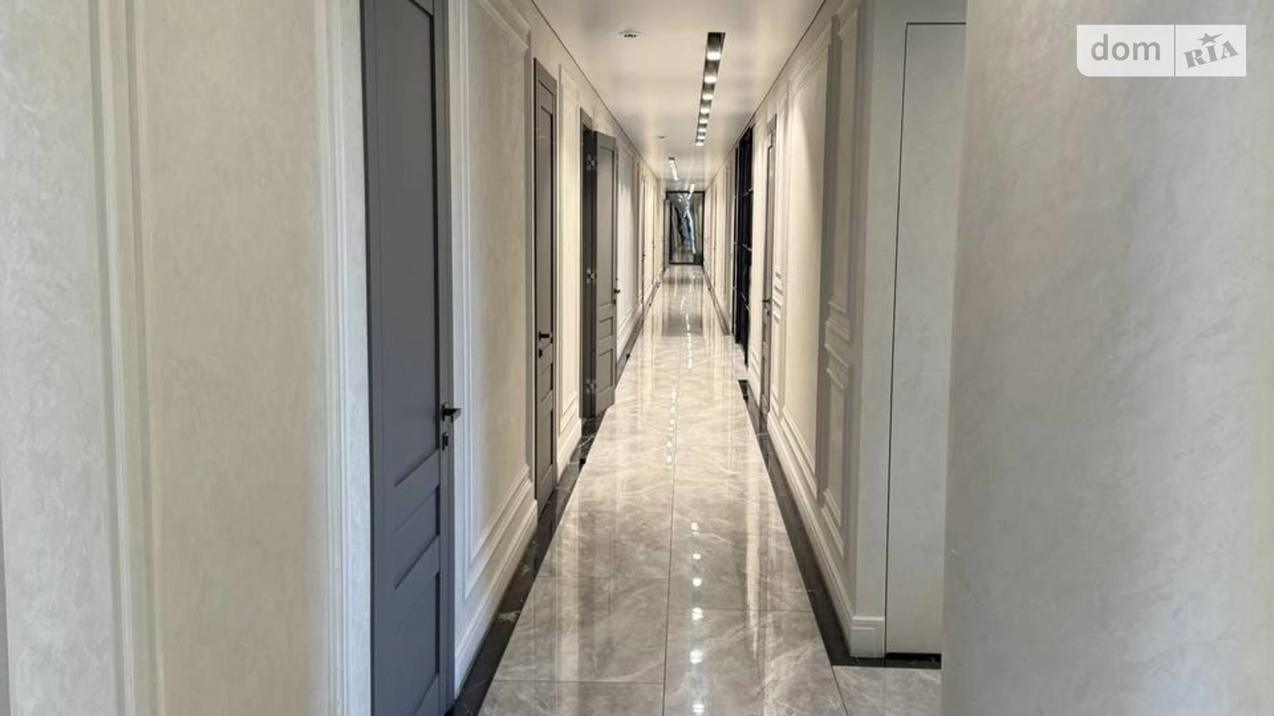 Продается офис 538.4 кв. м в бизнес-центре, цена: 807000 $ - фото 3