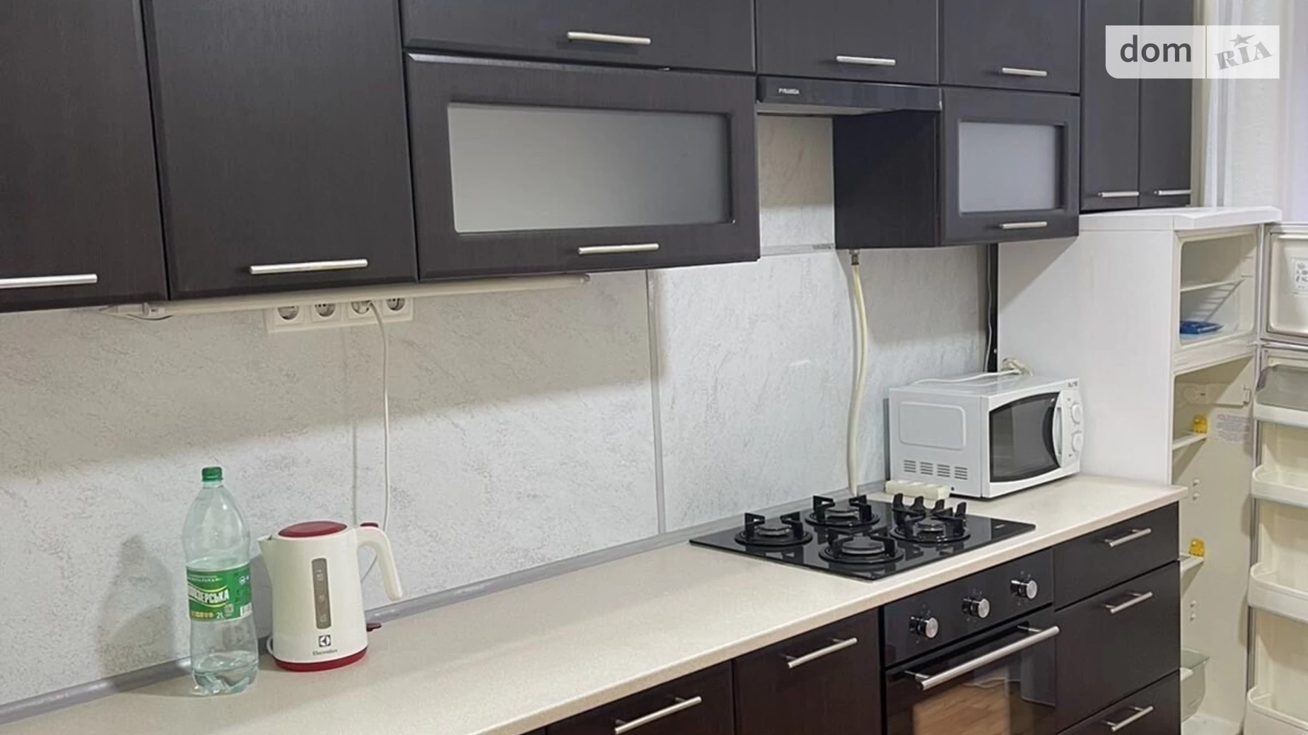 Продается 2-комнатная квартира 70.7 кв. м в Одессе, ул. Тополевая, 22 - фото 3