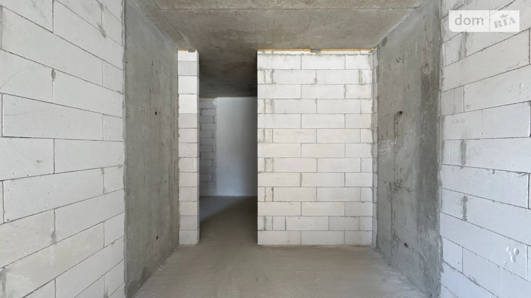 Продается 1-комнатная квартира 44 кв. м в Ивано-Франковске, ул. Хриплинская, 9 - фото 4