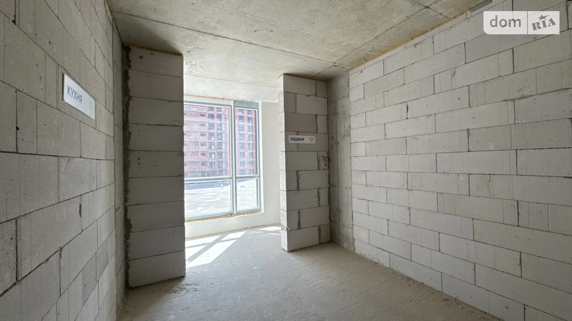 Продается 1-комнатная квартира 40 кв. м в Ивано-Франковске, ул. Хриплинская, 9 - фото 3