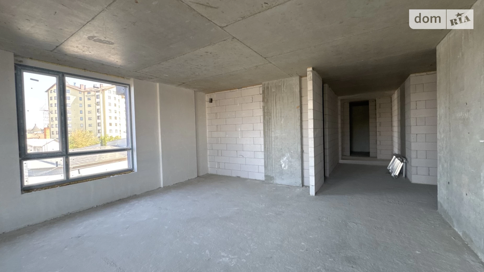 Продается 2-комнатная квартира 102 кв. м в Ивано-Франковске, ул. Хриплинская, 9 - фото 4