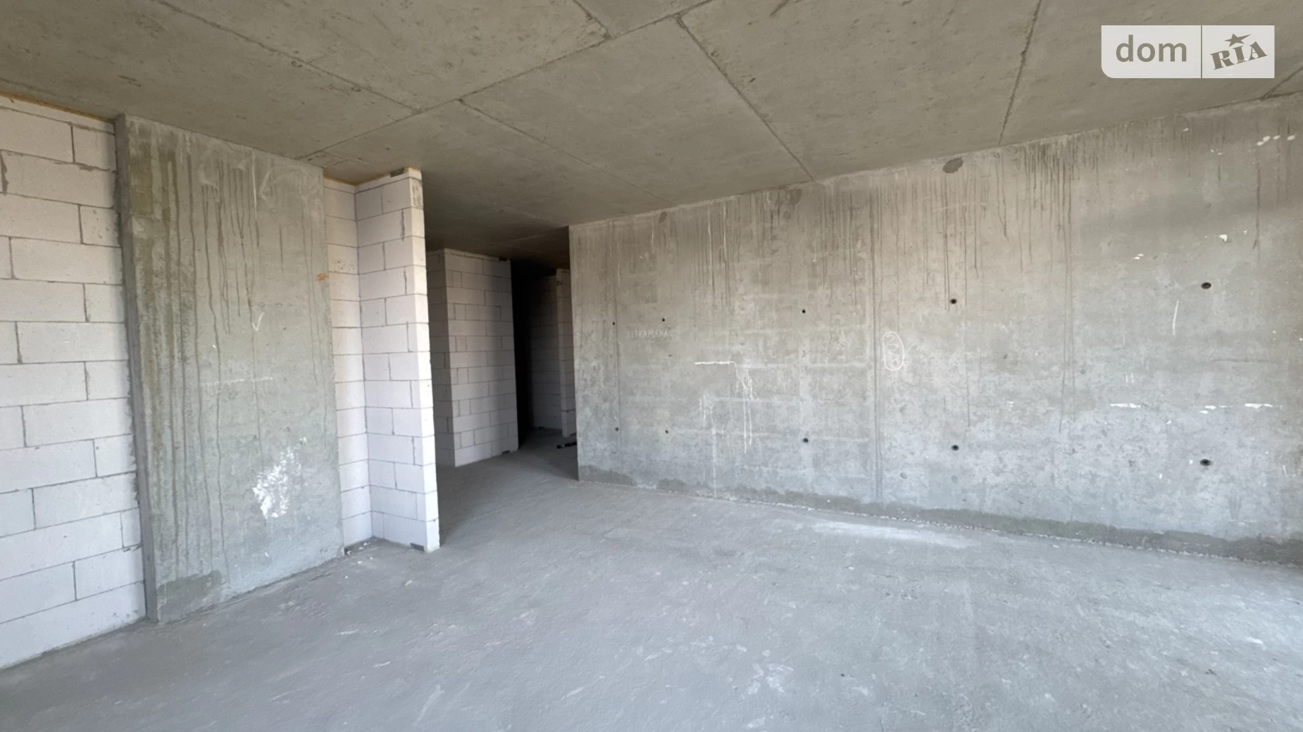 Продается 2-комнатная квартира 102 кв. м в Ивано-Франковске, ул. Хриплинская, 9 - фото 5