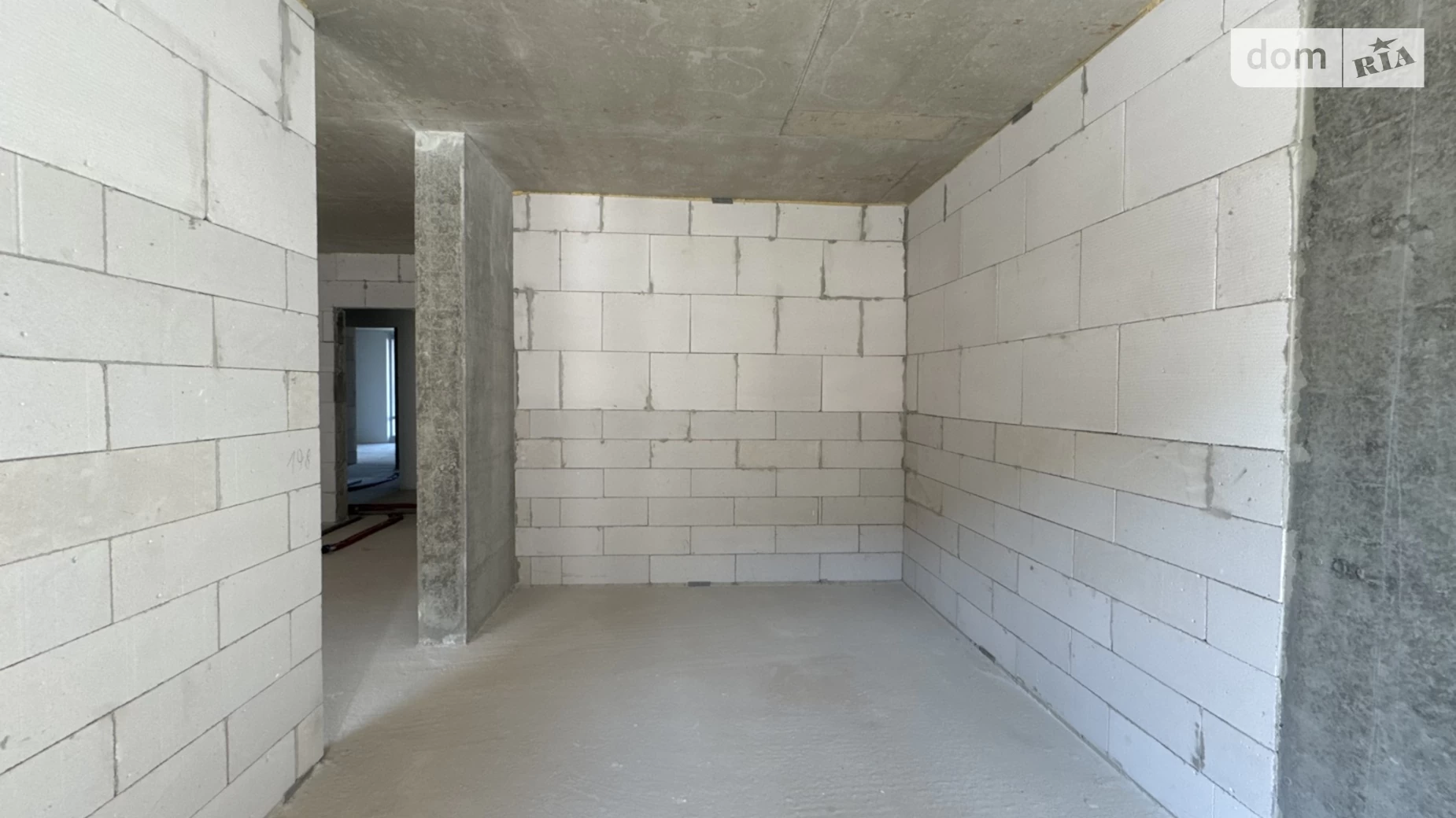 Продается 2-комнатная квартира 56 кв. м в Ивано-Франковске, ул. Хриплинская, 9 - фото 4