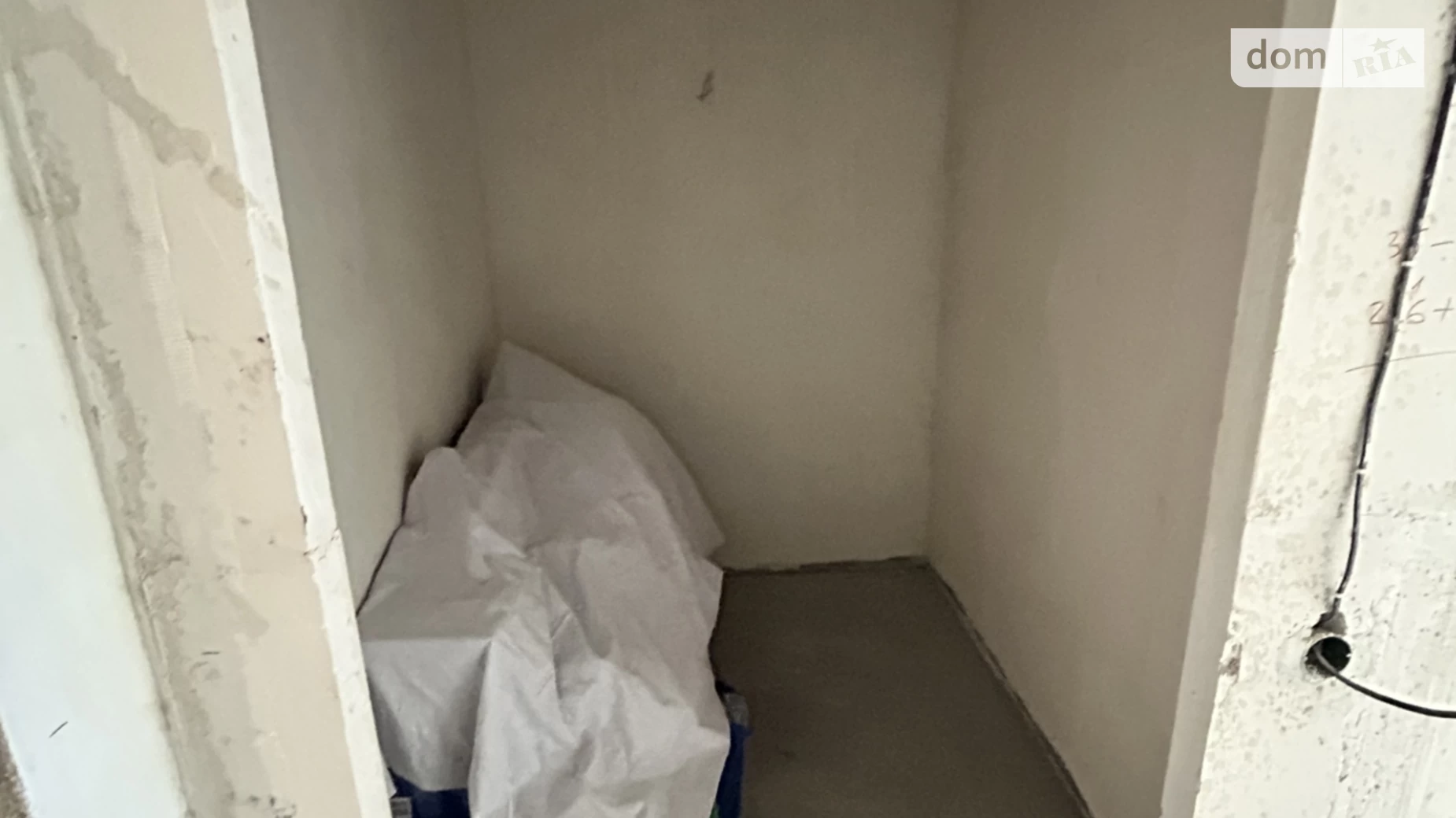 Продается 1-комнатная квартира 40 кв. м в Ирпене, ул. Кобылянской Ольги, 1В/22 - фото 3