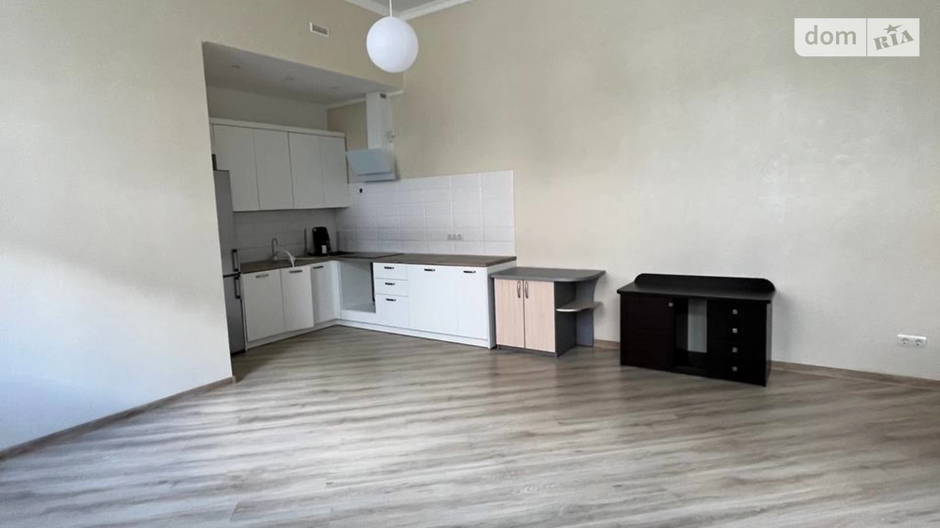 Продається офіс 190 кв. м в бізнес-центрі, цена: 200000 $ - фото 2