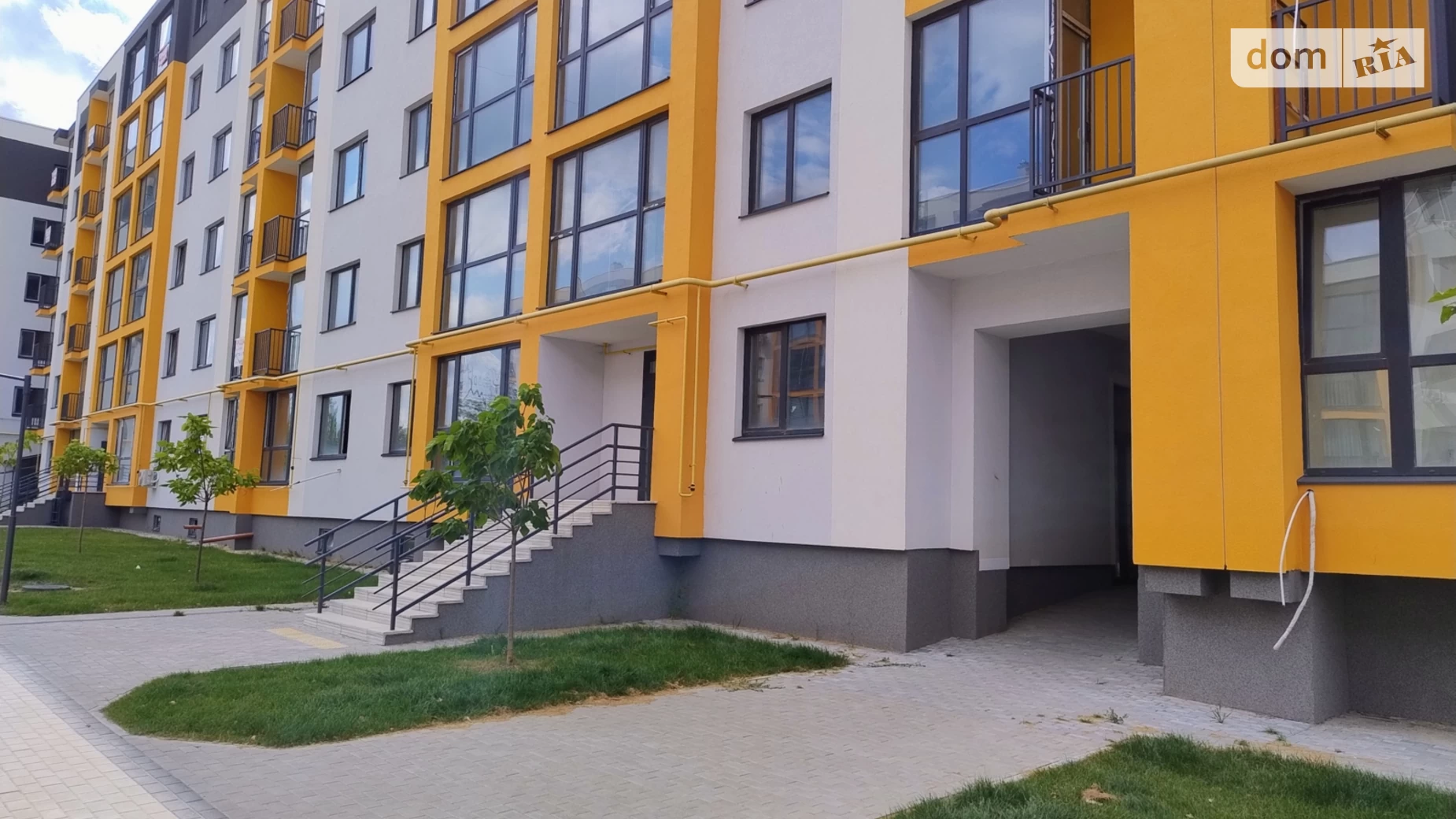 Продается 1-комнатная квартира 45 кв. м в Березиной, ул. Радужная, 100 - фото 2