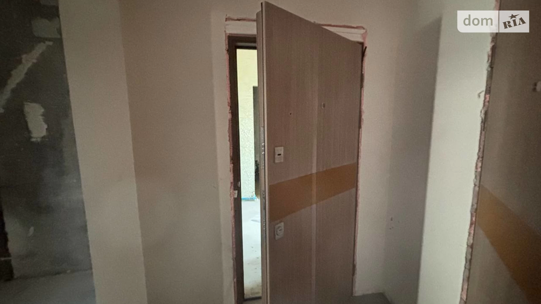 Продается 2-комнатная квартира 76.52 кв. м в Ужгороде, ул. Бабьяка, 60 - фото 4