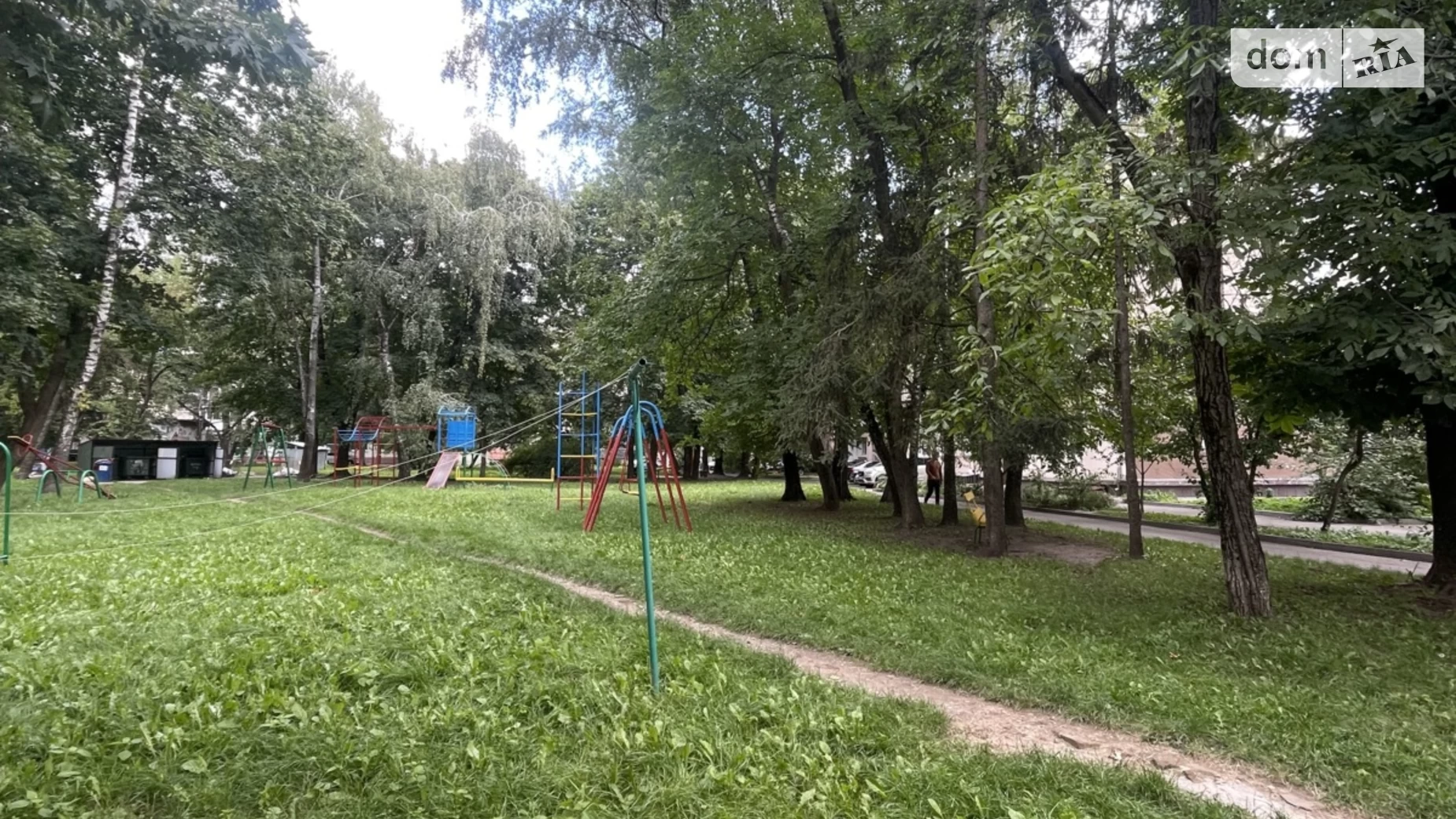 3-комнатная квартира 76.5 кв. м в Тернополе, ул. Русская, 11 - фото 2