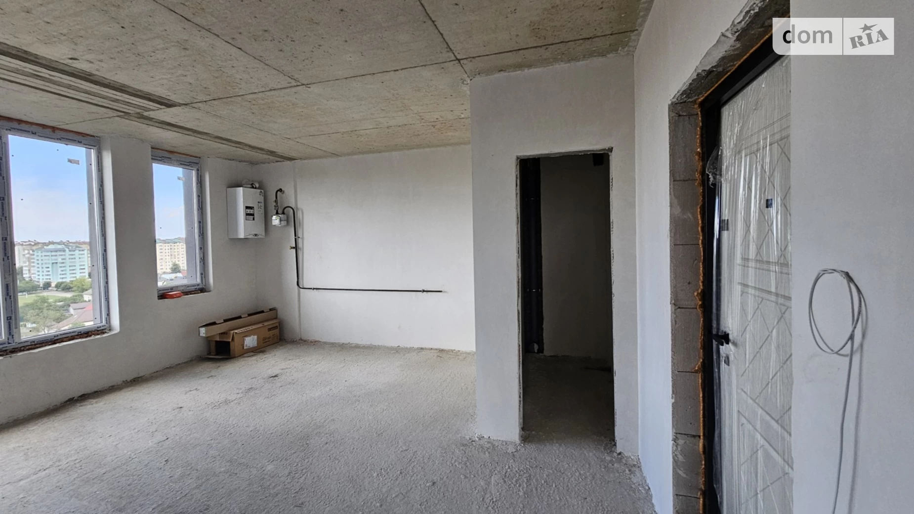 Продается 3-комнатная квартира 73.3 кв. м в Ивано-Франковске, ул. Микитинецкая, 2 - фото 2