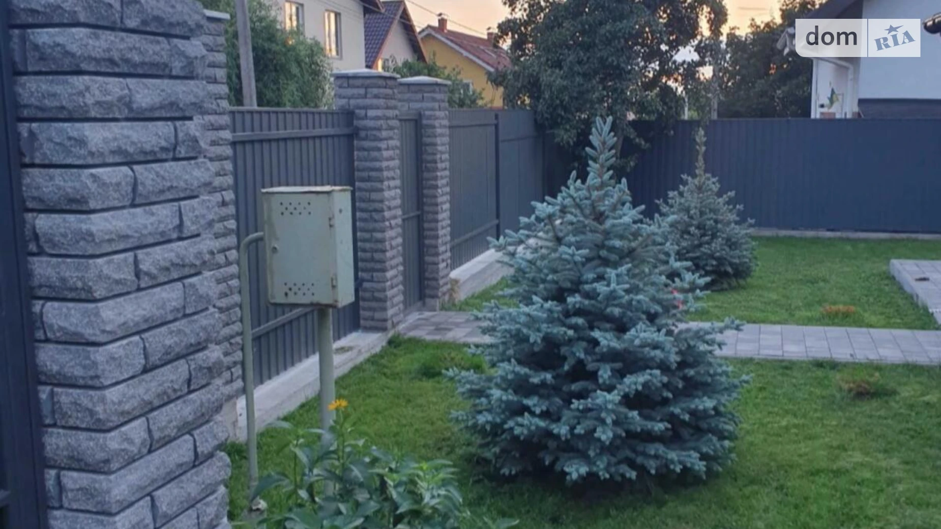 Продается дом на 2 этажа 120 кв. м с гаражом, цена: 140000 $ - фото 3