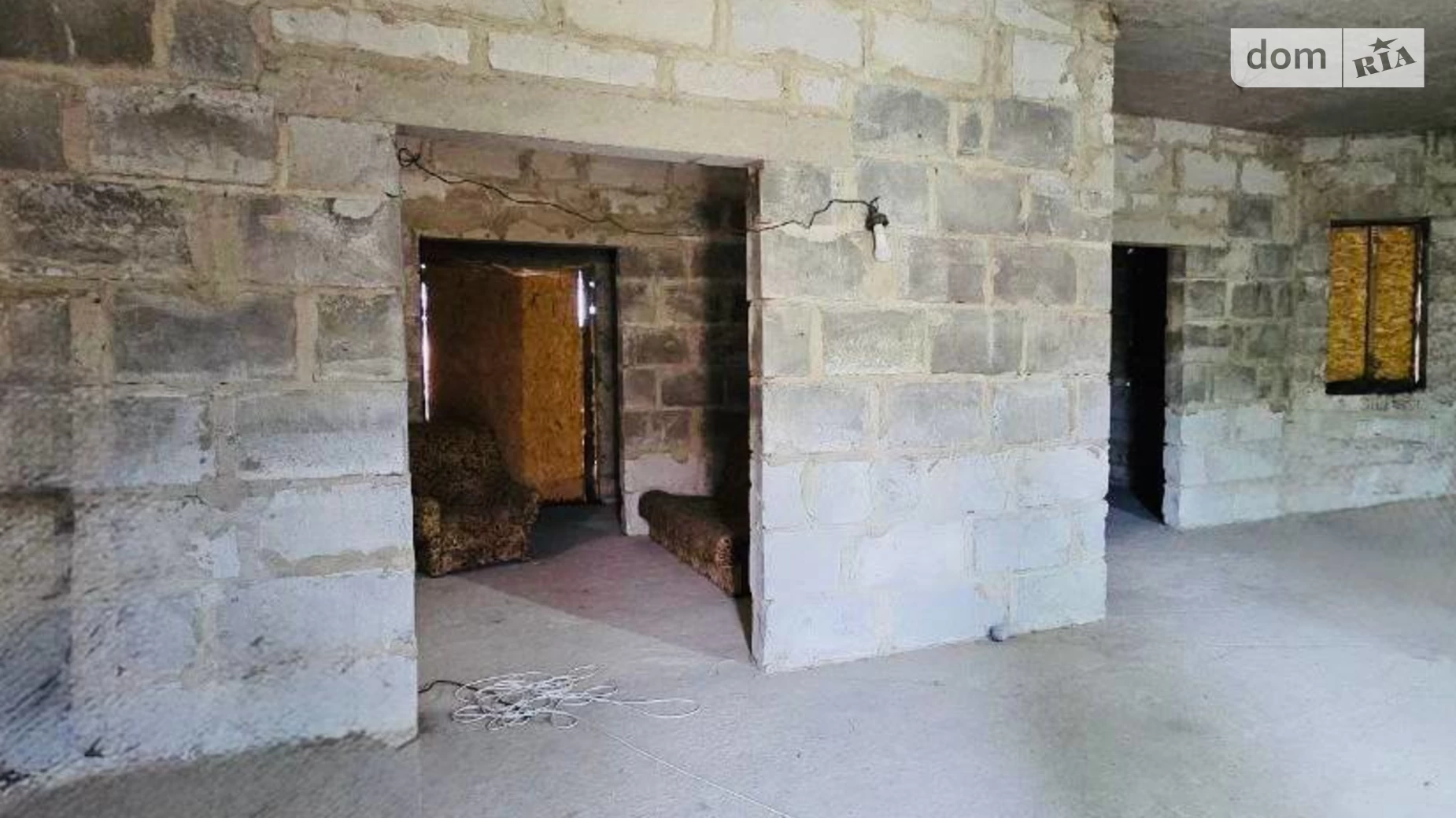 Продается дом на 2 этажа 247.6 кв. м с террасой, цена: 85000 $ - фото 2