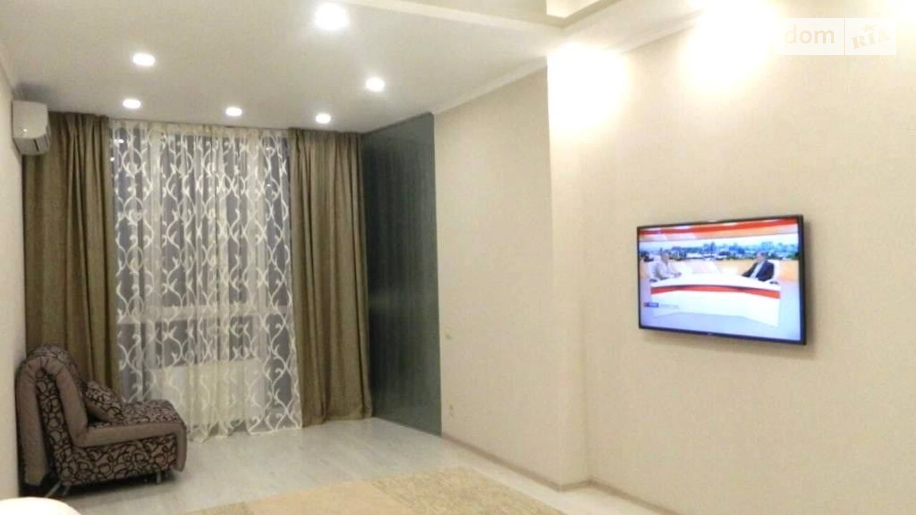 Продается 1-комнатная квартира 39.8 кв. м в Одессе, ул. Среднефонтанская, 30/1 - фото 3