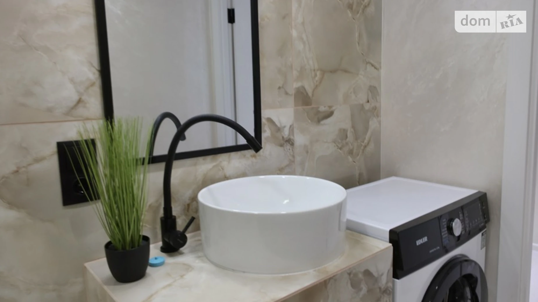 3-комнатная квартира 71 кв. м в Тернополе, ул. Белогорская, 3А - фото 3