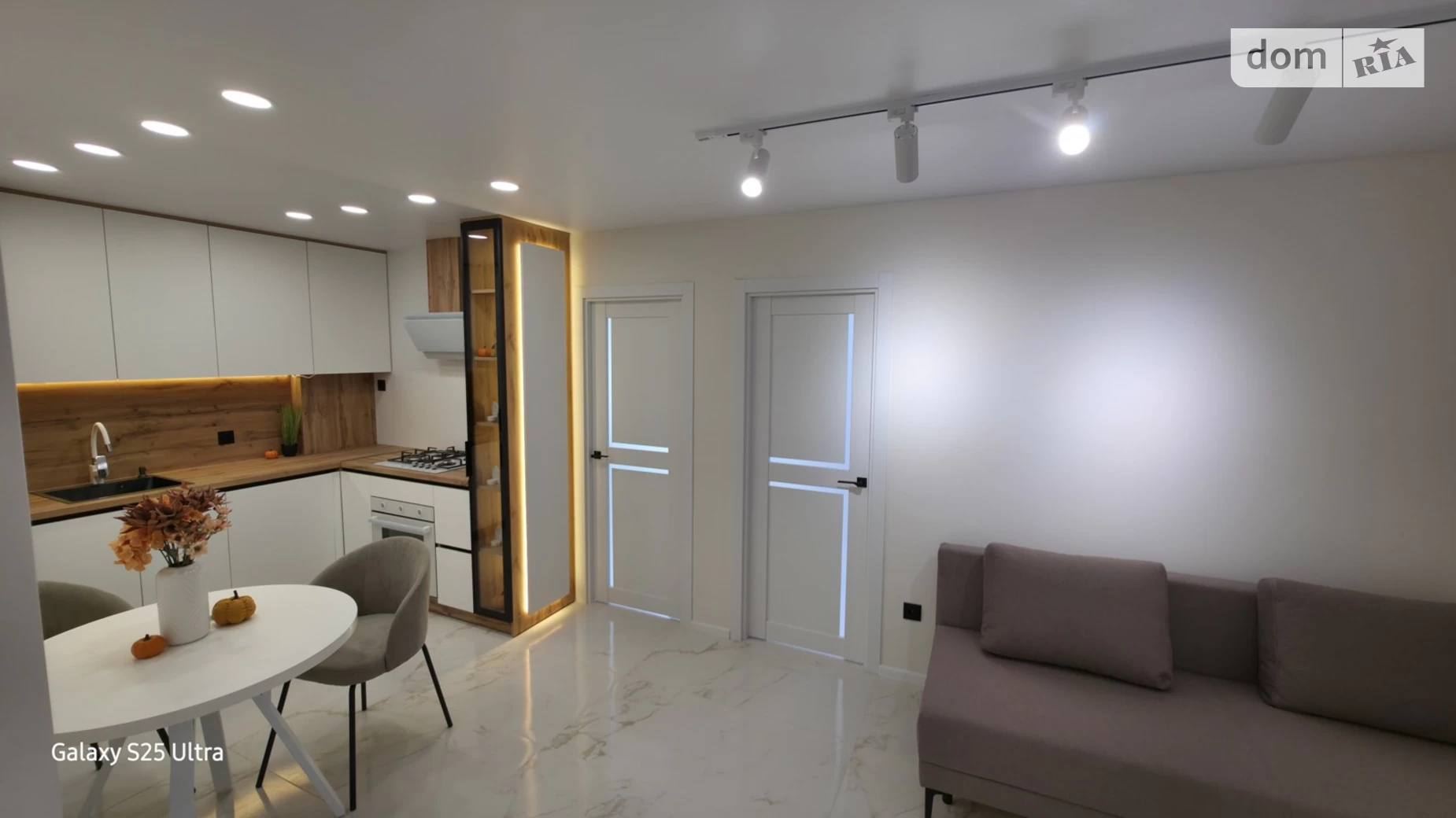 3-комнатная квартира 71 кв. м в Тернополе, ул. Белогорская, 3А - фото 2