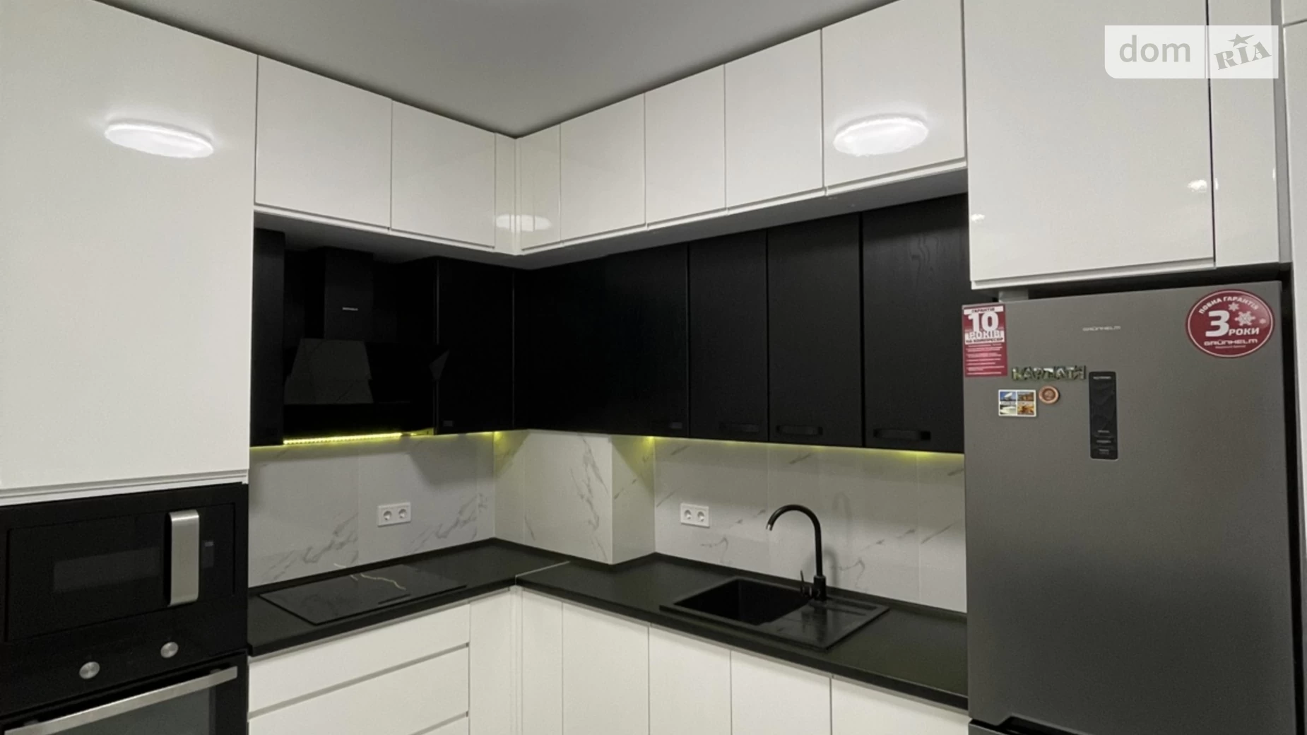 Продается 2-комнатная квартира 61.1 кв. м в Черновцах, ул. Ровенская, 10 - фото 3