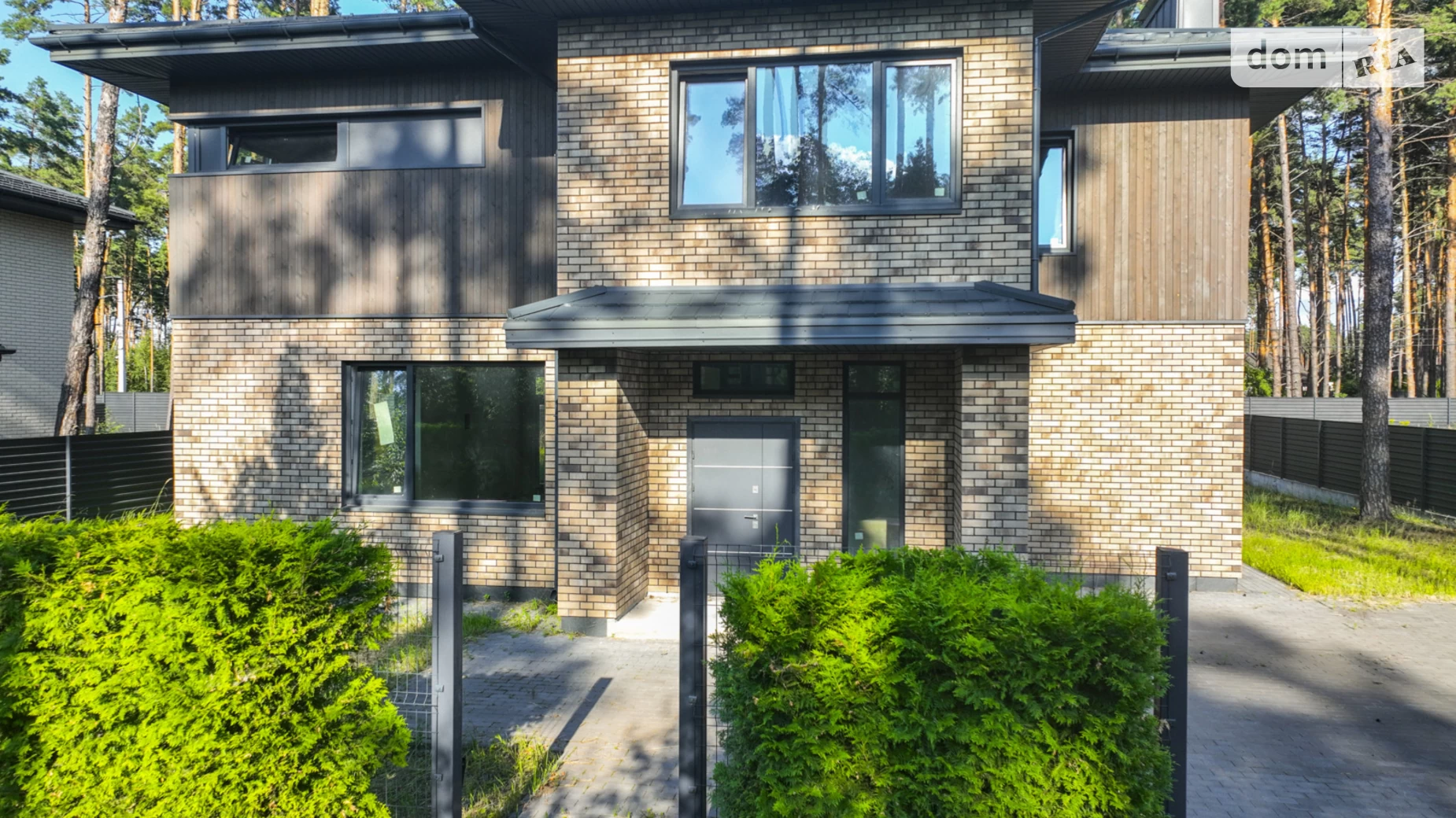 Продается дом на 2 этажа 240 кв. м с верандой, цена: 425000 $ - фото 3