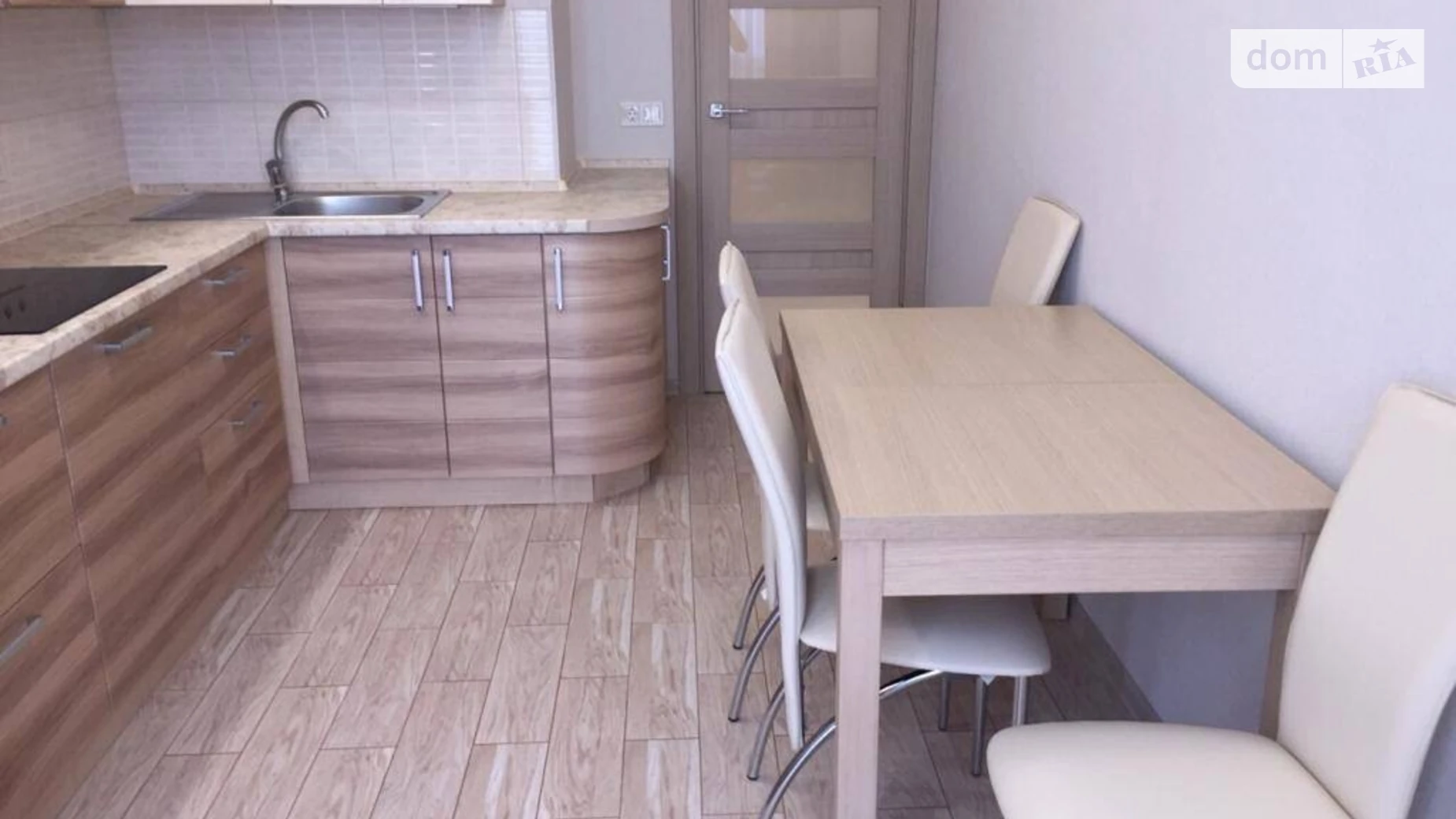 Продается 1-комнатная квартира 43.6 кв. м в Одессе, ул. Среднефонтанская, 30/1 - фото 3