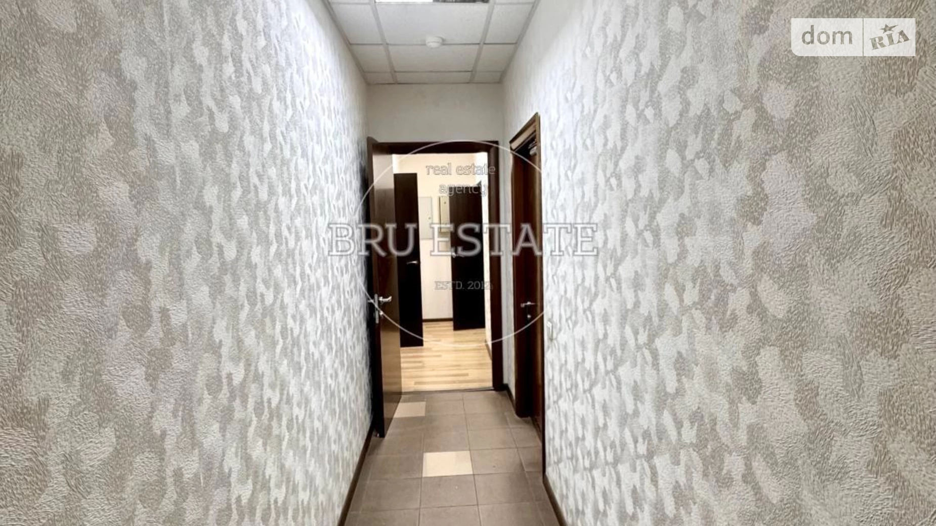 Сдается в аренду офис 19 кв. м в бизнес-центре, цена: 6000 грн - фото 3