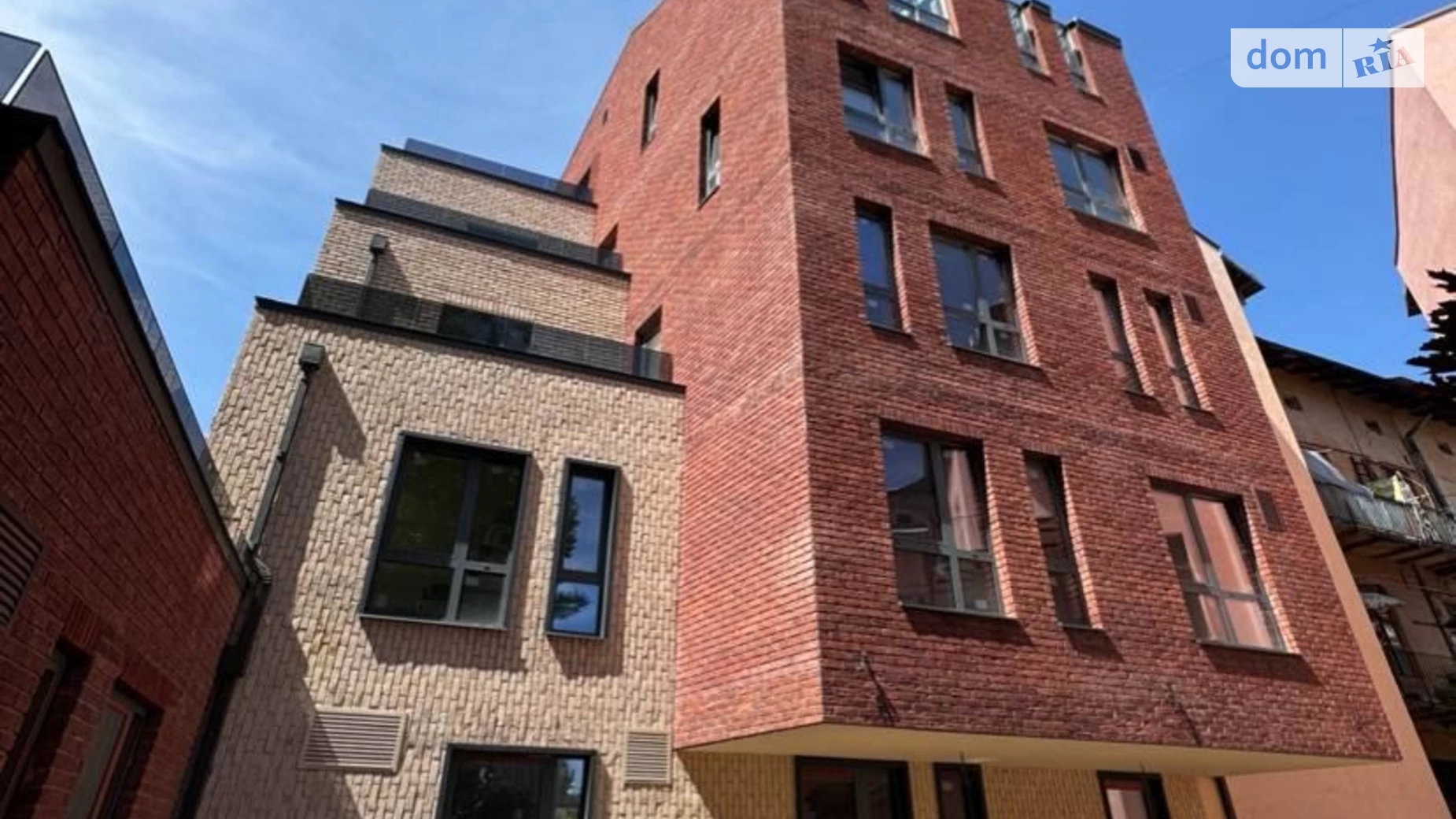 Сдается в аренду офис 653.6 кв. м в бизнес-центре, цена: 10000 $ - фото 2