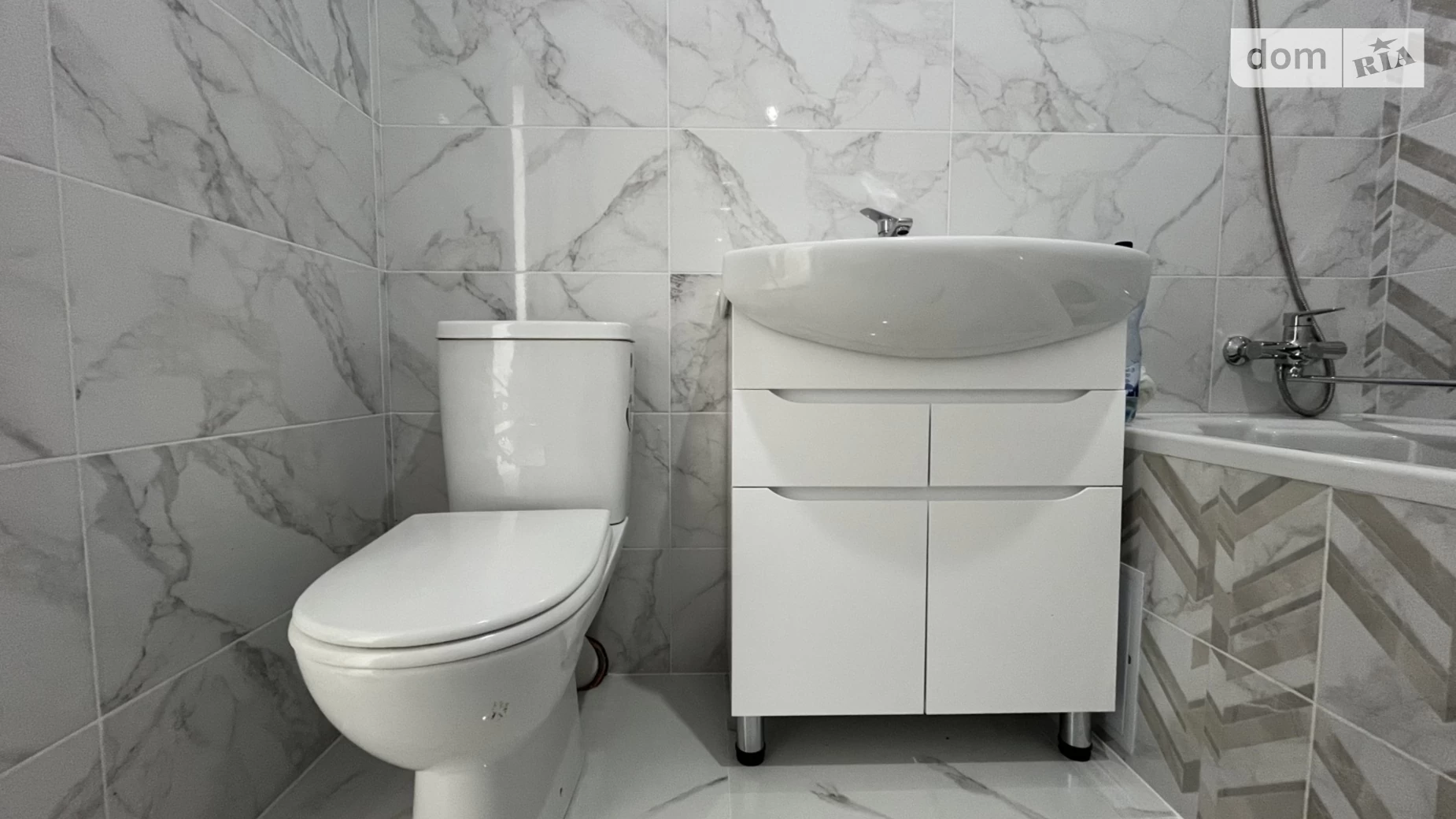 Продается 1-комнатная квартира 43 кв. м в Виннице, цена: 49500 $ - фото 2