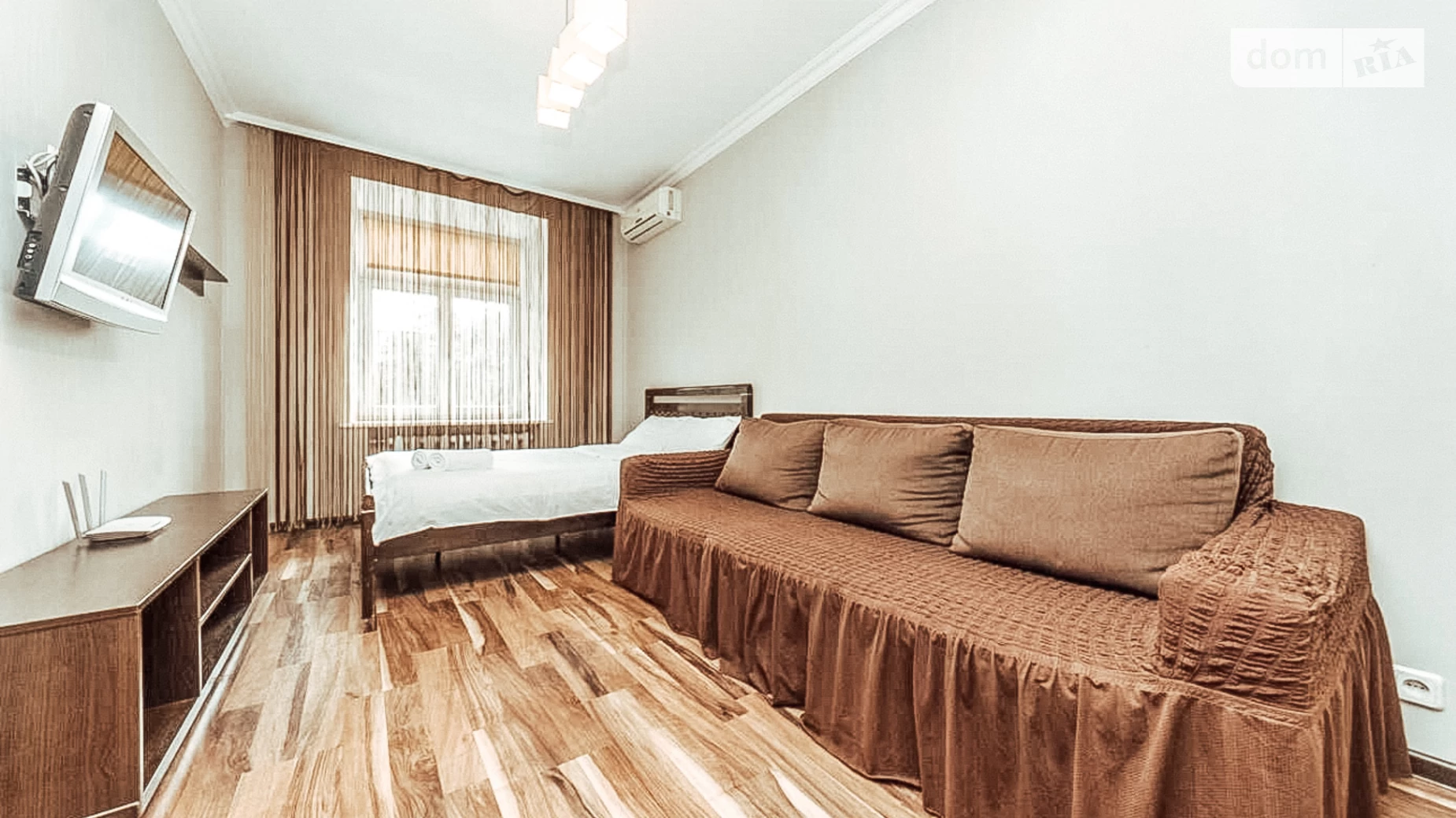Продается 2-комнатная квартира 46 кв. м в Киеве, ул. Коновальца Евгения, 7/9 - фото 4
