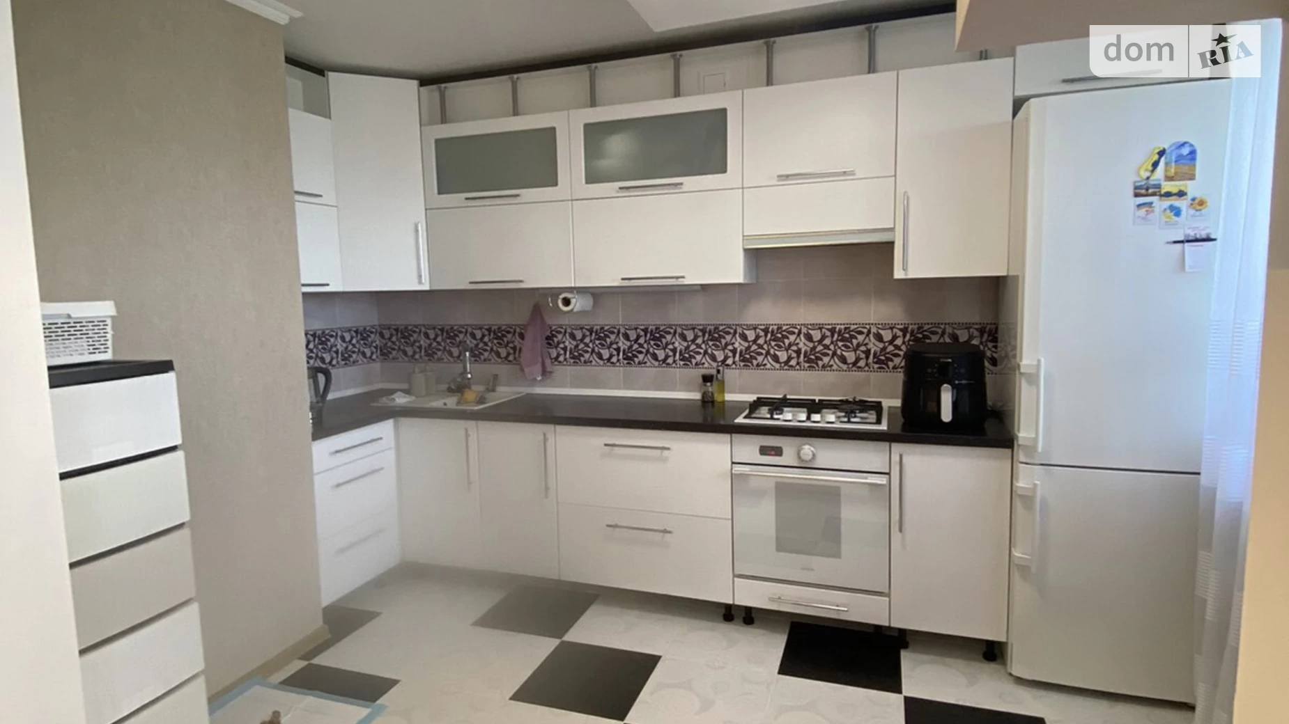 Продается 4-комнатная квартира 82 кв. м в Житомире, Привокзальная майд., 6/126 - фото 4