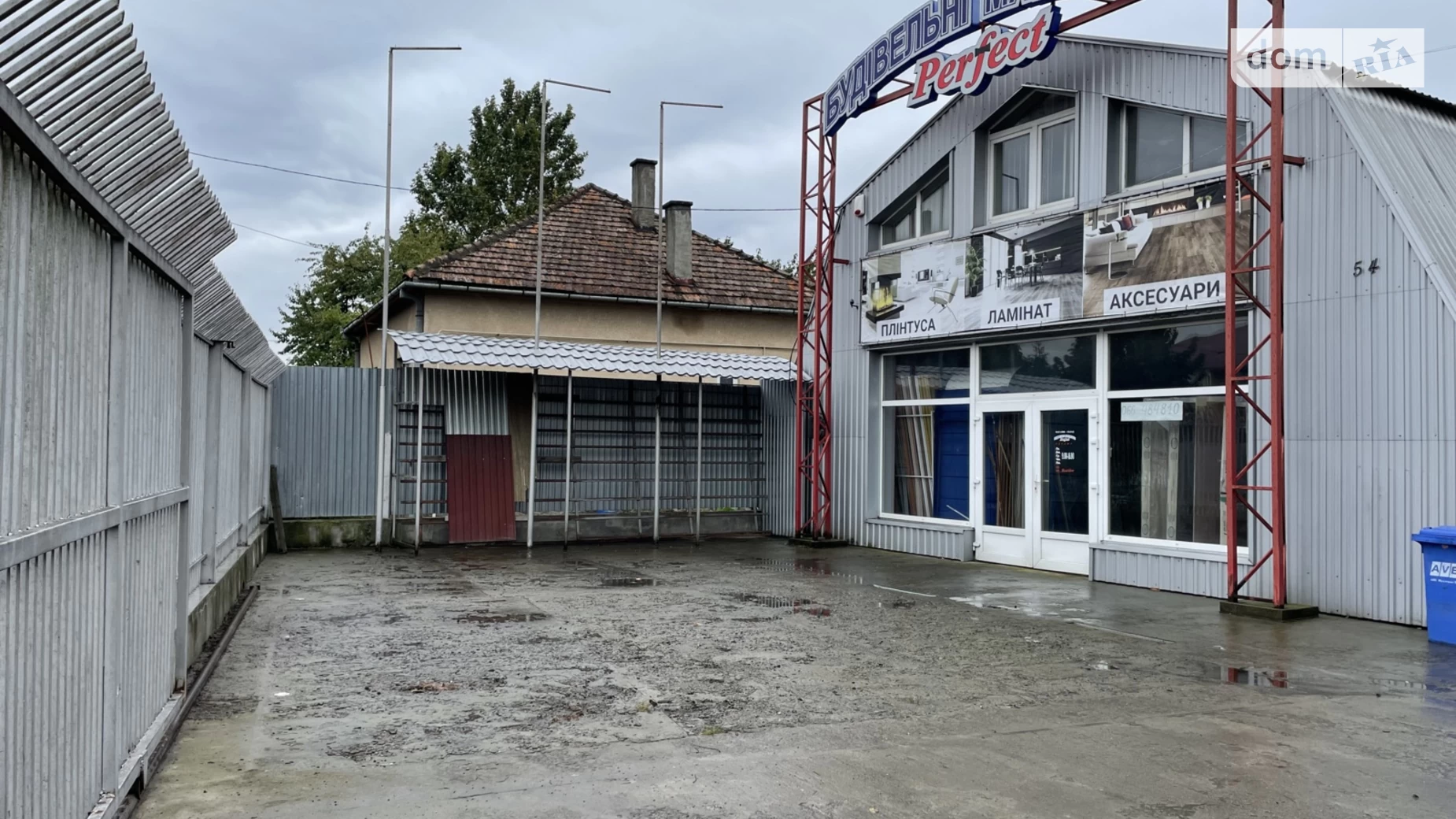 Продается объект сферы услуг 418 кв. м в 1-этажном здании, цена: 418000 € - фото 2