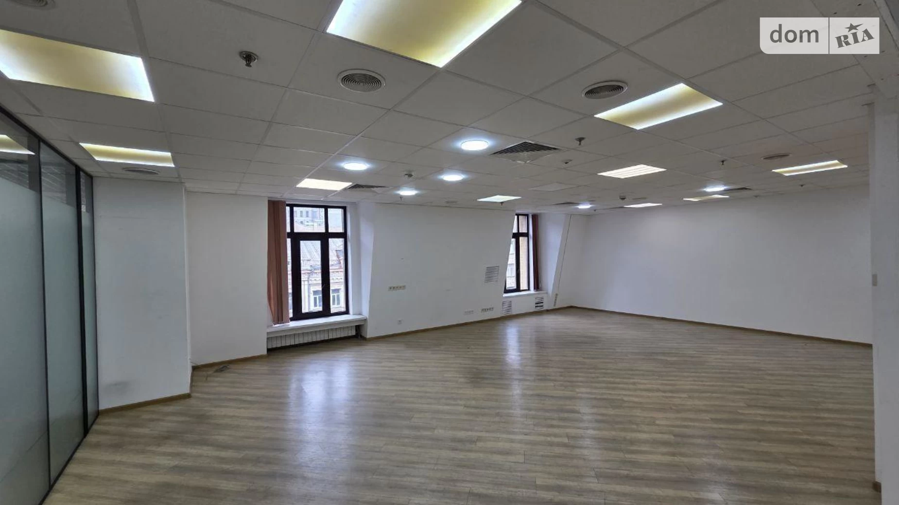 Сдается в аренду офис 650 кв. м в бизнес-центре, цена: 11600 $ - фото 4