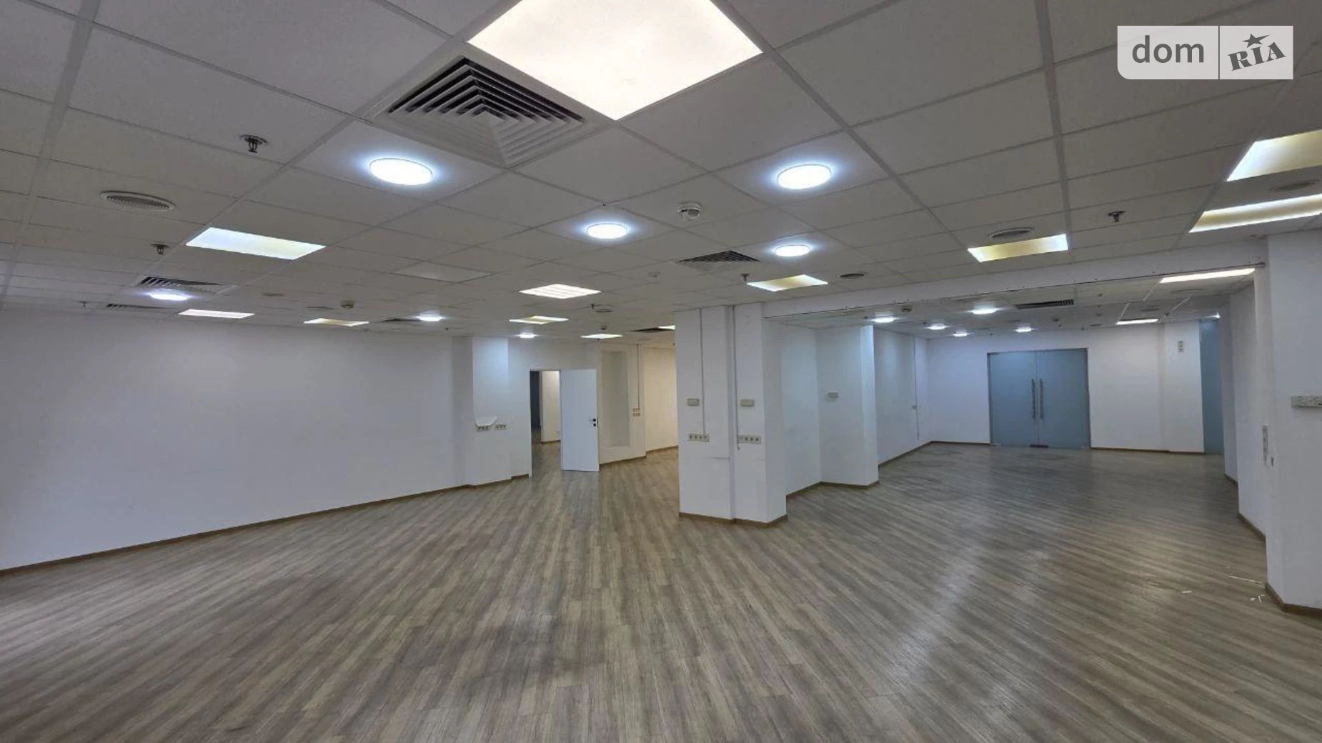 Сдается в аренду офис 650 кв. м в бизнес-центре, цена: 11600 $ - фото 5