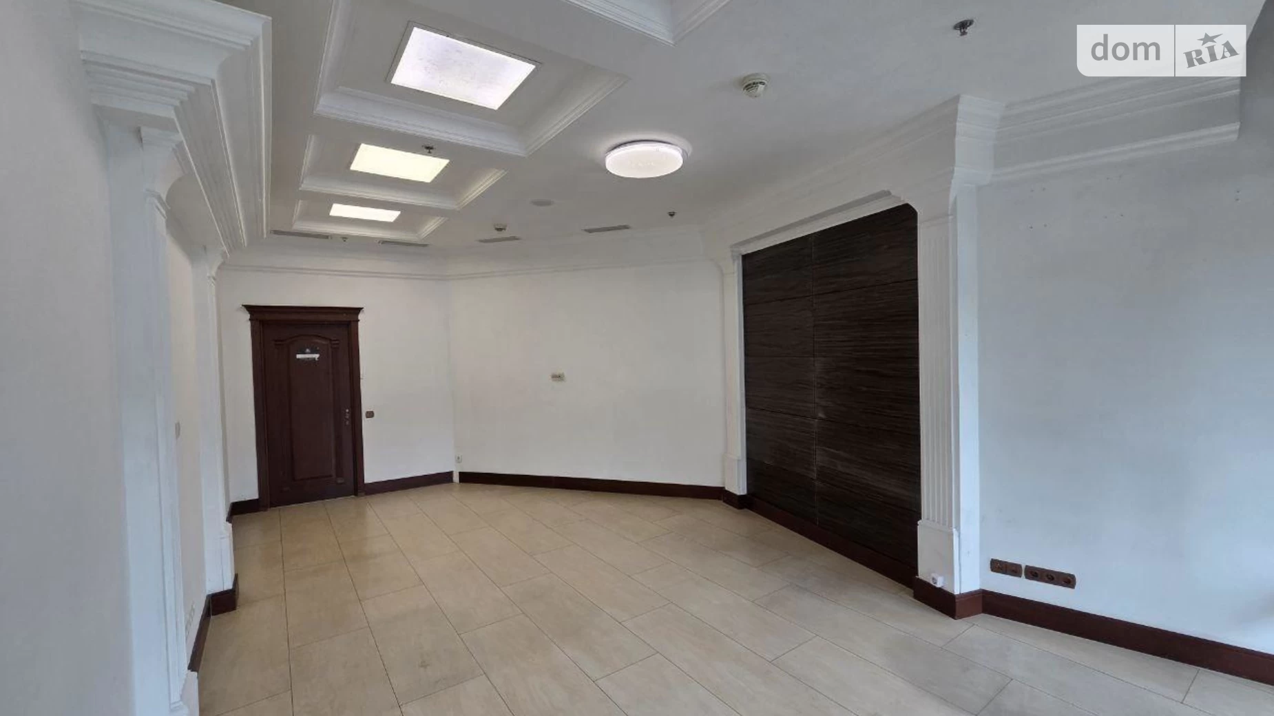Сдается в аренду офис 160 кв. м в бизнес-центре, цена: 3000 $ - фото 2