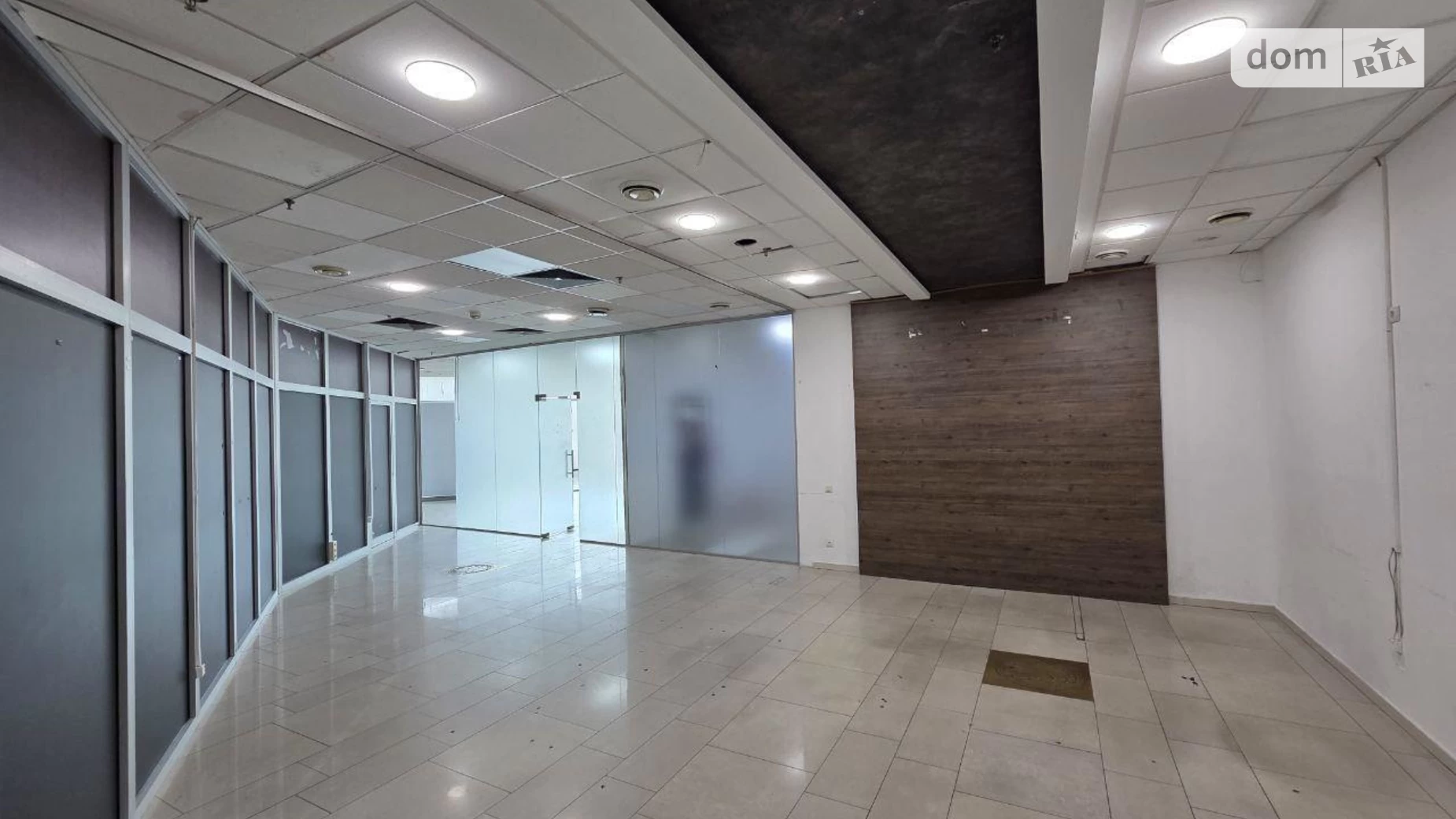Сдается в аренду офис 280 кв. м в бизнес-центре, цена: 5100 $ - фото 2