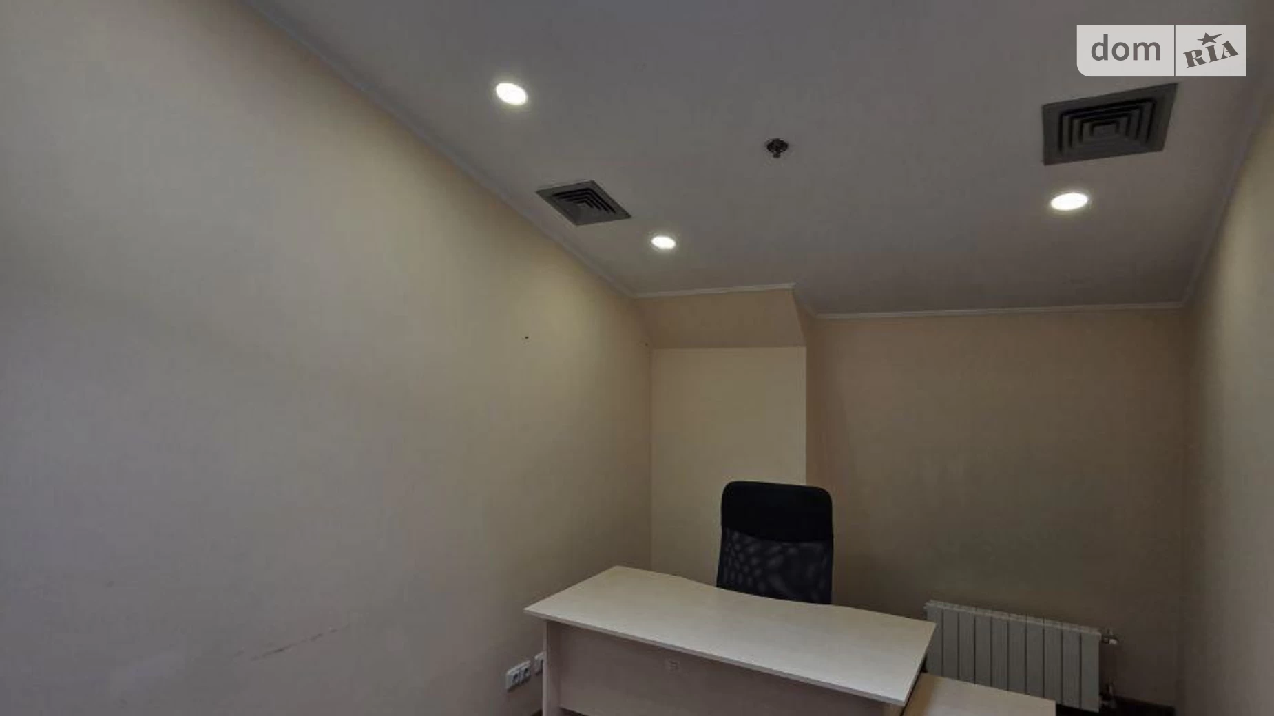 Сдается в аренду офис 180 кв. м в бизнес-центре, цена: 3200 $ - фото 4