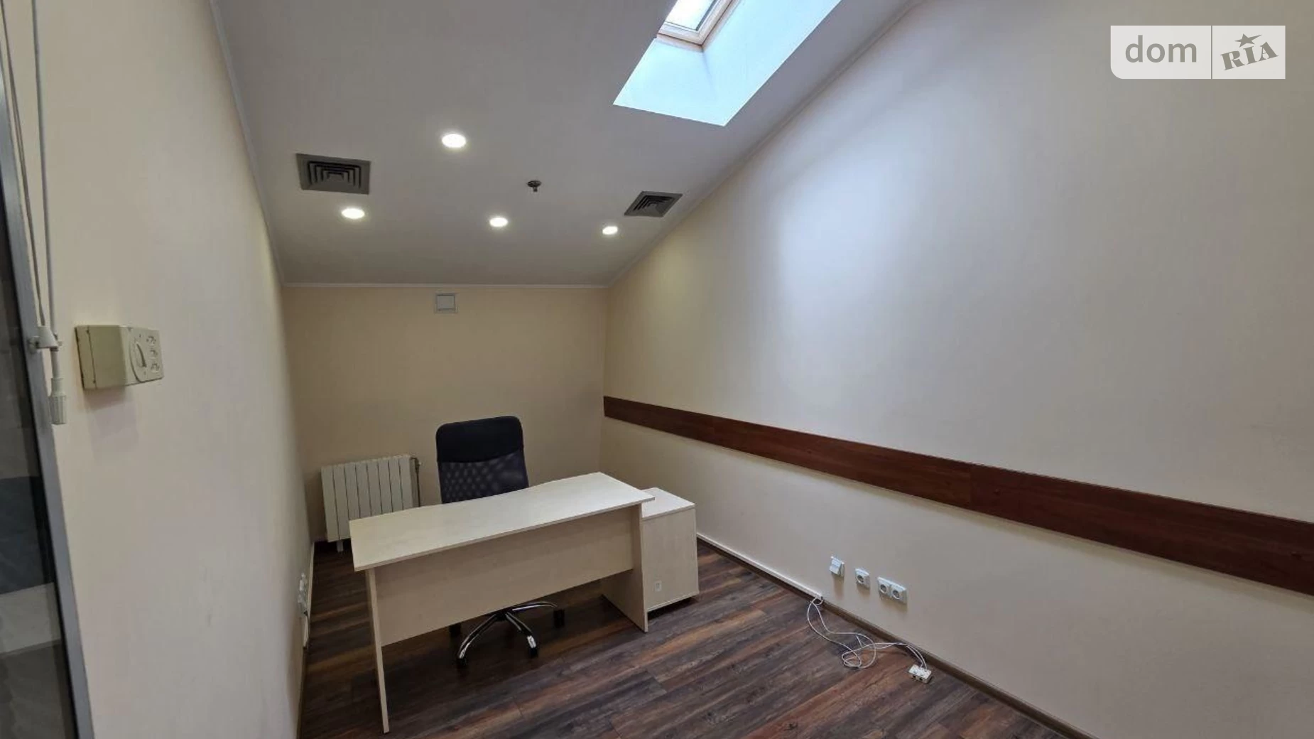 Сдается в аренду офис 180 кв. м в бизнес-центре, цена: 3200 $ - фото 5