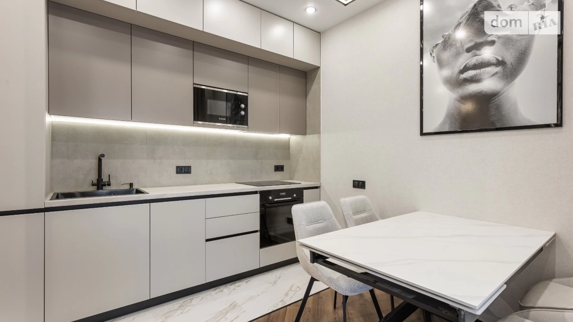 Продается 1-комнатная квартира 43 кв. м в Одессе, ул. Краснова, 3 корпус 60 - фото 3