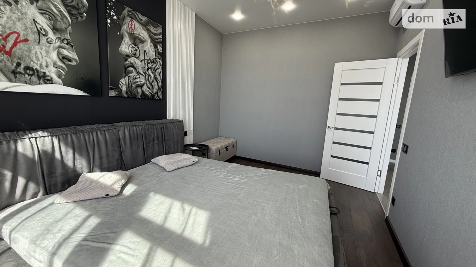 Продается 1-комнатная квартира 42 кв. м в Одессе, ул. Валерия Самофалова, 16А/4 - фото 2