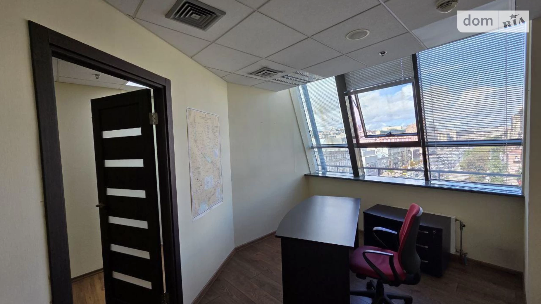 Сдается в аренду офис 190 кв. м в бизнес-центре, цена: 3500 $ - фото 3