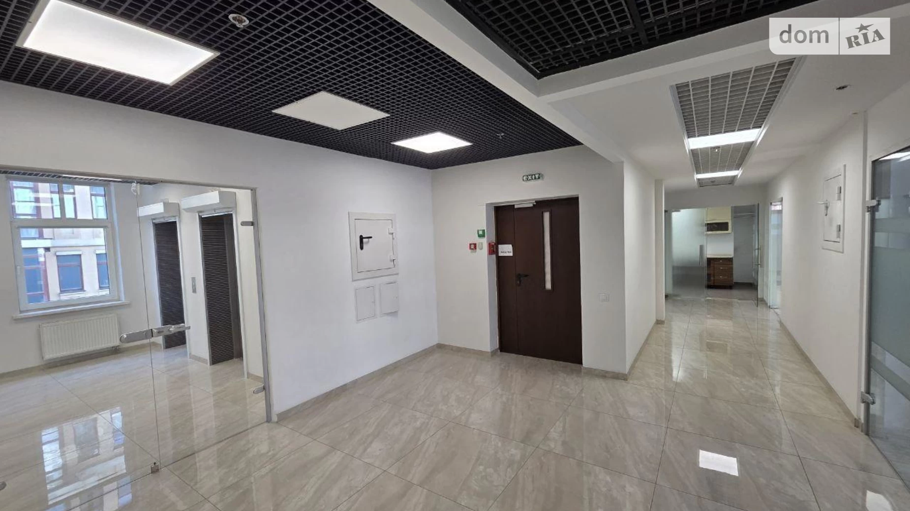 Сдается в аренду офис 740 кв. м в бизнес-центре, цена: 15600 $ - фото 3