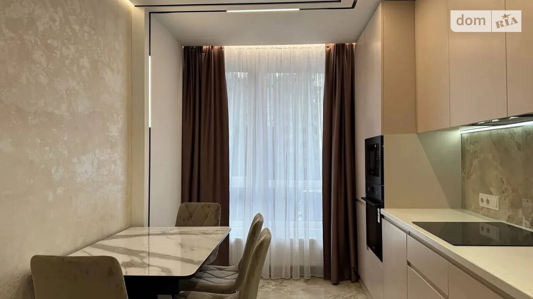 Продается 2-комнатная квартира 63 кв. м в Ивано-Франковске, бул. Южный - фото 3