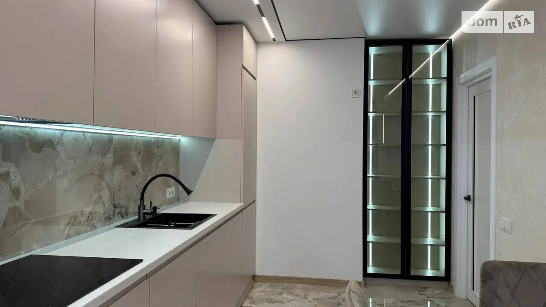 Продается 2-комнатная квартира 63 кв. м в Ивано-Франковске, бул. Южный - фото 5