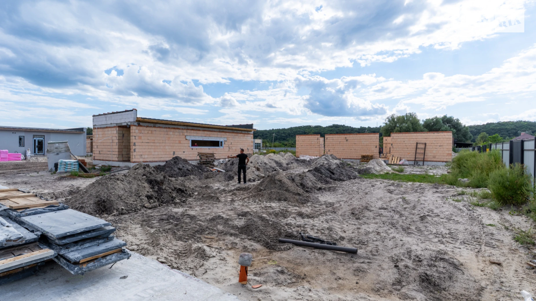 Продается одноэтажный дом 240 кв. м с баней/сауной, цена: 648000 $ - фото 5