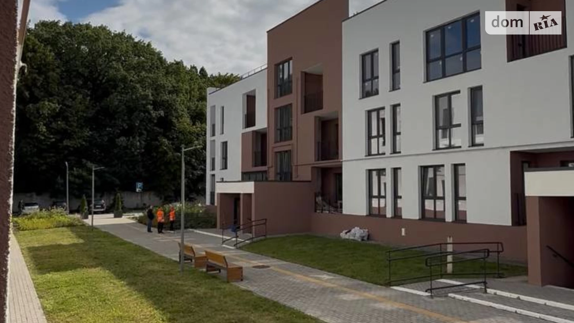 Продается 2-комнатная квартира 69.2 кв. м в Горишнем, ул. Надёжная, 7В - фото 2