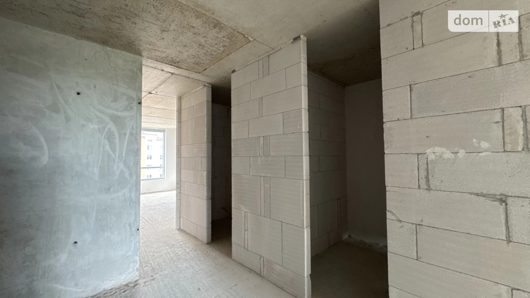 Продается 2-комнатная квартира 67 кв. м в Ивано-Франковске, ул. Химиков - фото 3