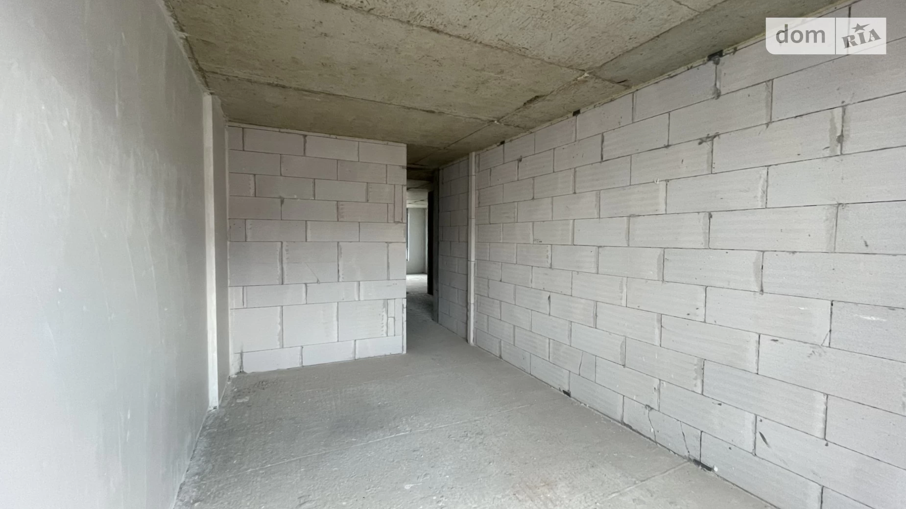 Продается 2-комнатная квартира 67 кв. м в Ивано-Франковске, ул. Химиков - фото 4