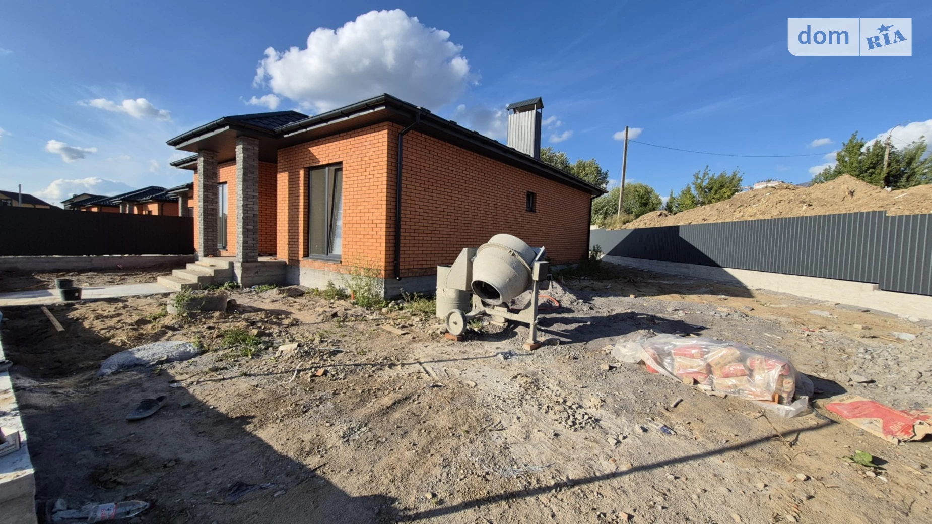 Продается одноэтажный дом 97 кв. м с беседкой, цена: 85000 $ - фото 4