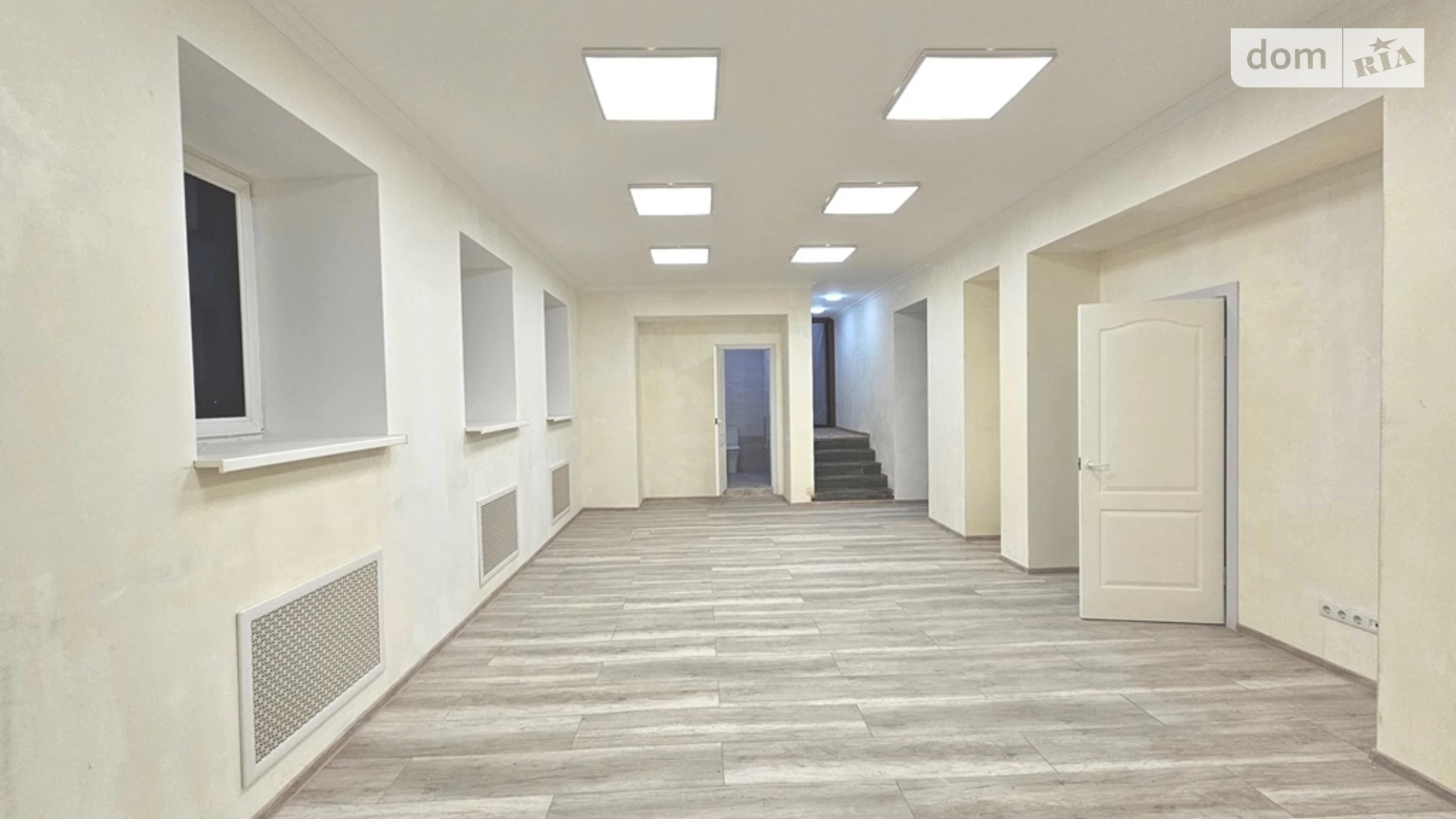 Сдается в аренду офис 130 кв. м в бизнес-центре, цена: 150000 грн - фото 4