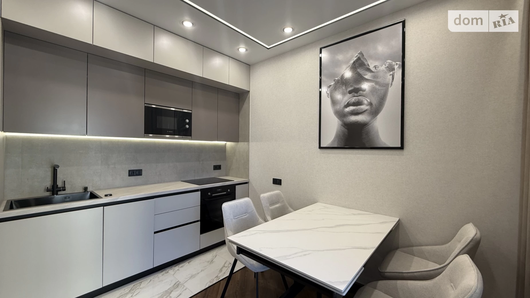 Продается 1-комнатная квартира 43 кв. м в Одессе, ул. Краснова, 3 корпус 66 - фото 2