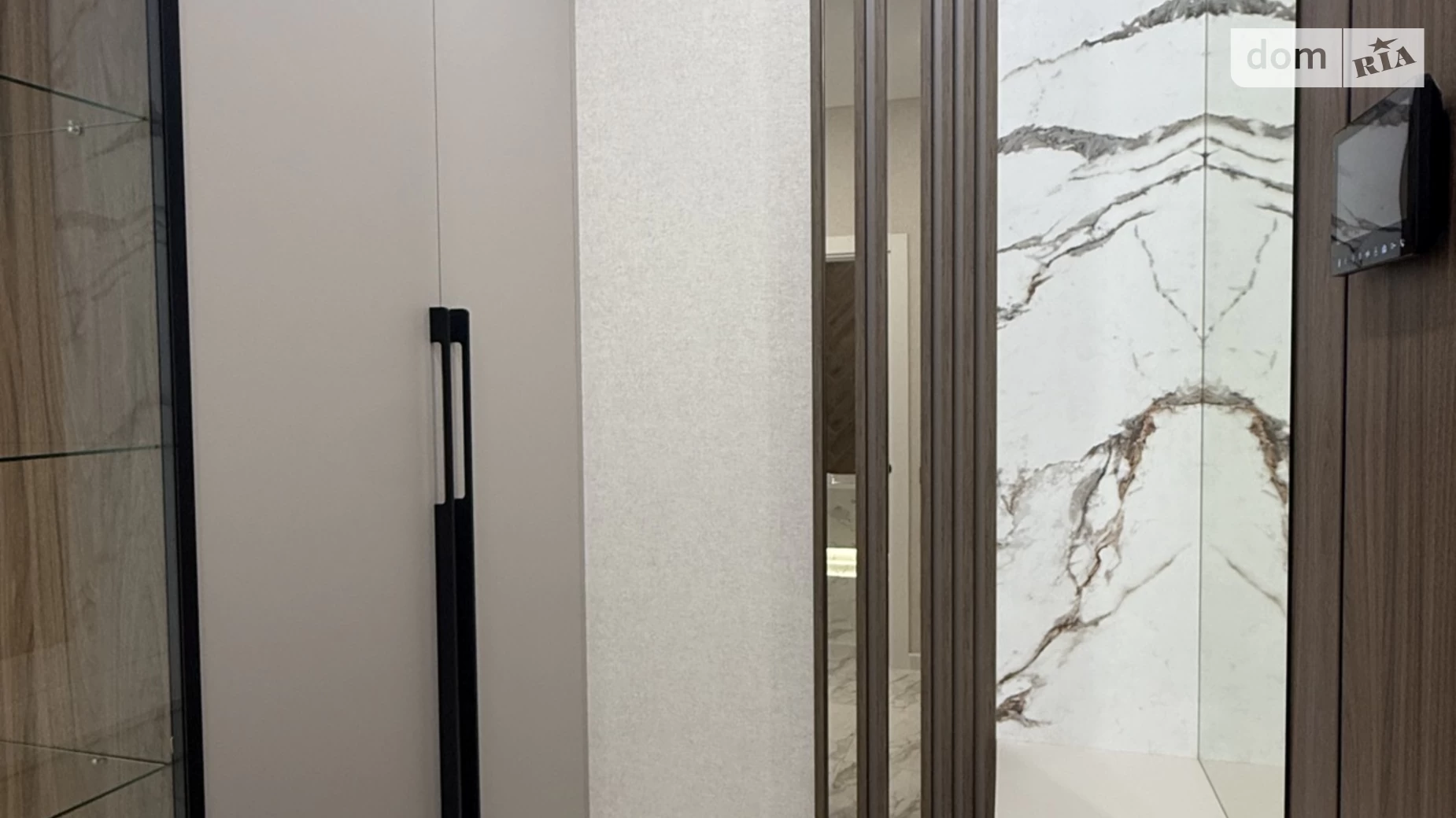 Продается 1-комнатная квартира 43 кв. м в Одессе, ул. Краснова, 3 корпус 66 - фото 5