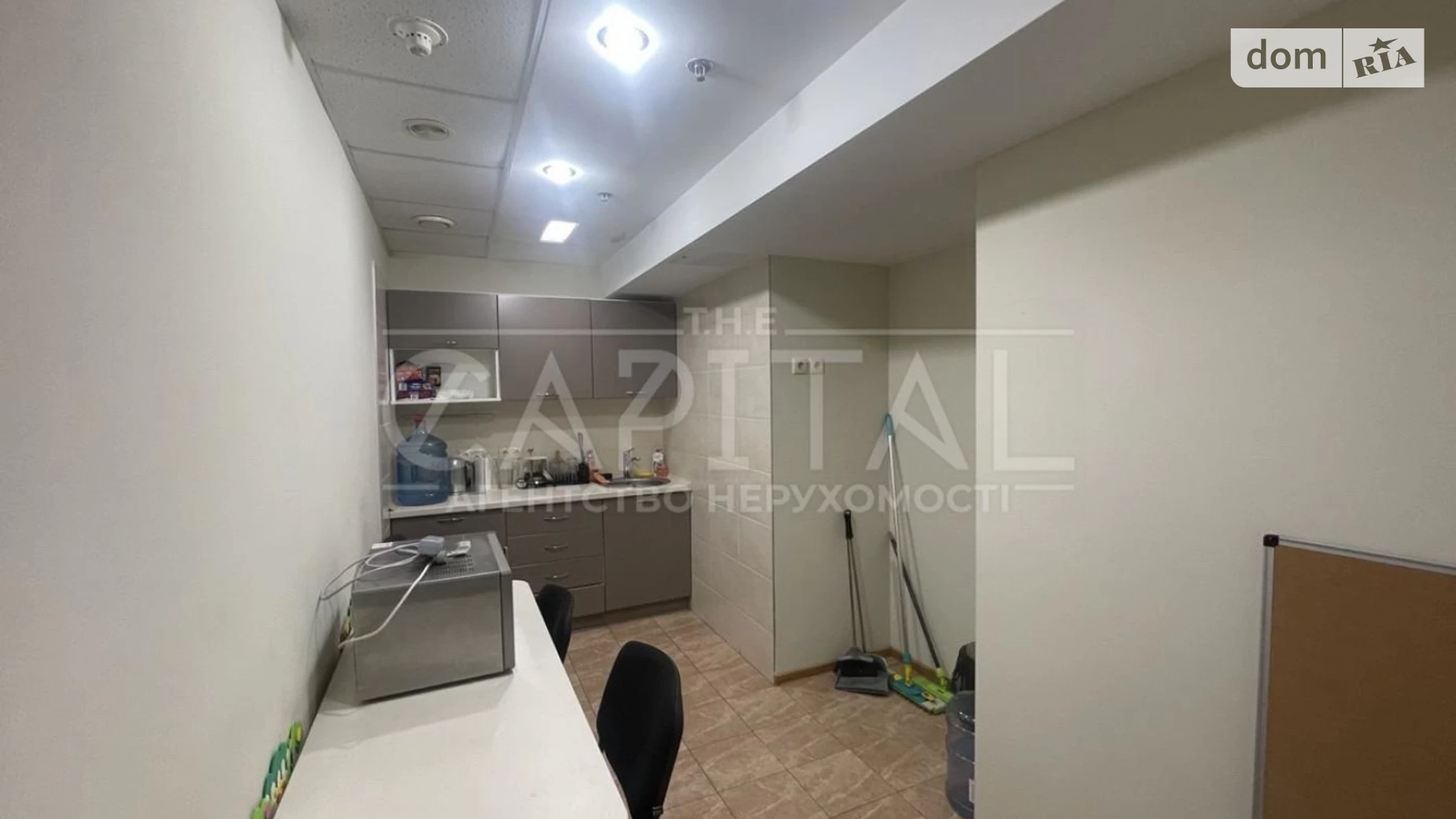 Здається в оренду офіс 195 кв. м в бізнес-центрі, цена: 5595 $ - фото 4