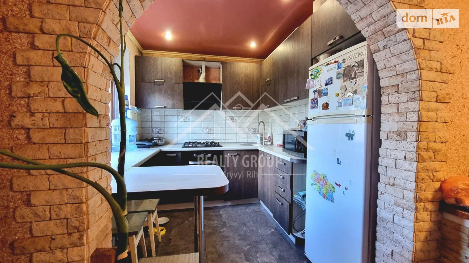 Продается 3-комнатная квартира 58.6 кв. м в Кривом Роге, просп. Университетский(Гагарина) - фото 2